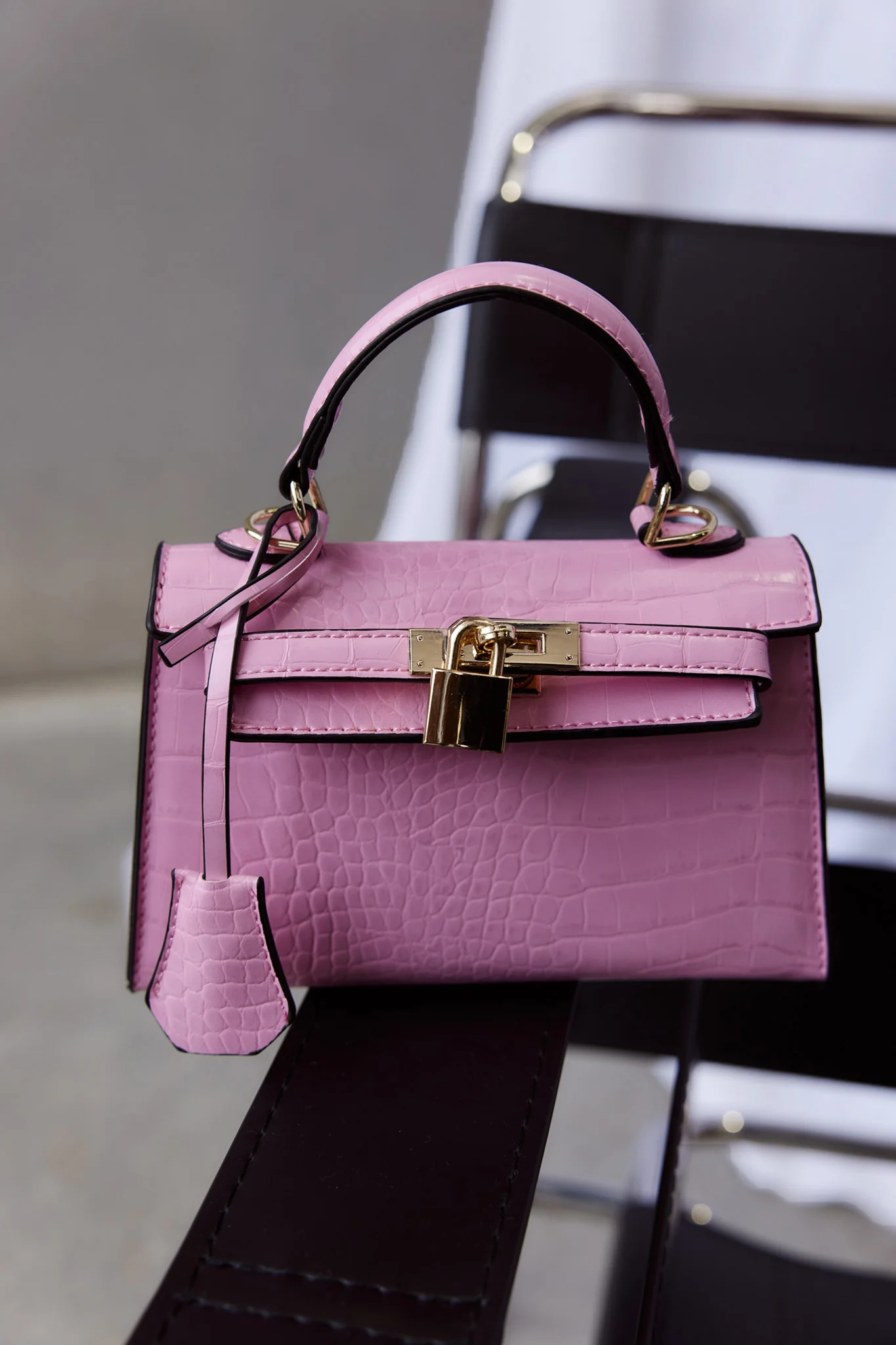 Peta And Jain Hedi Gold Lock Handbag Pink