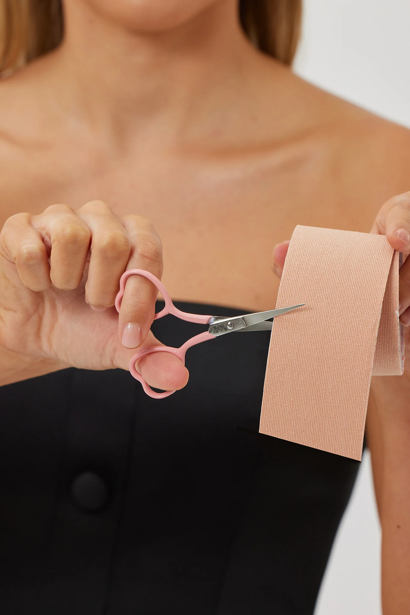 BOOBY TAPE Mini Scissors Pink