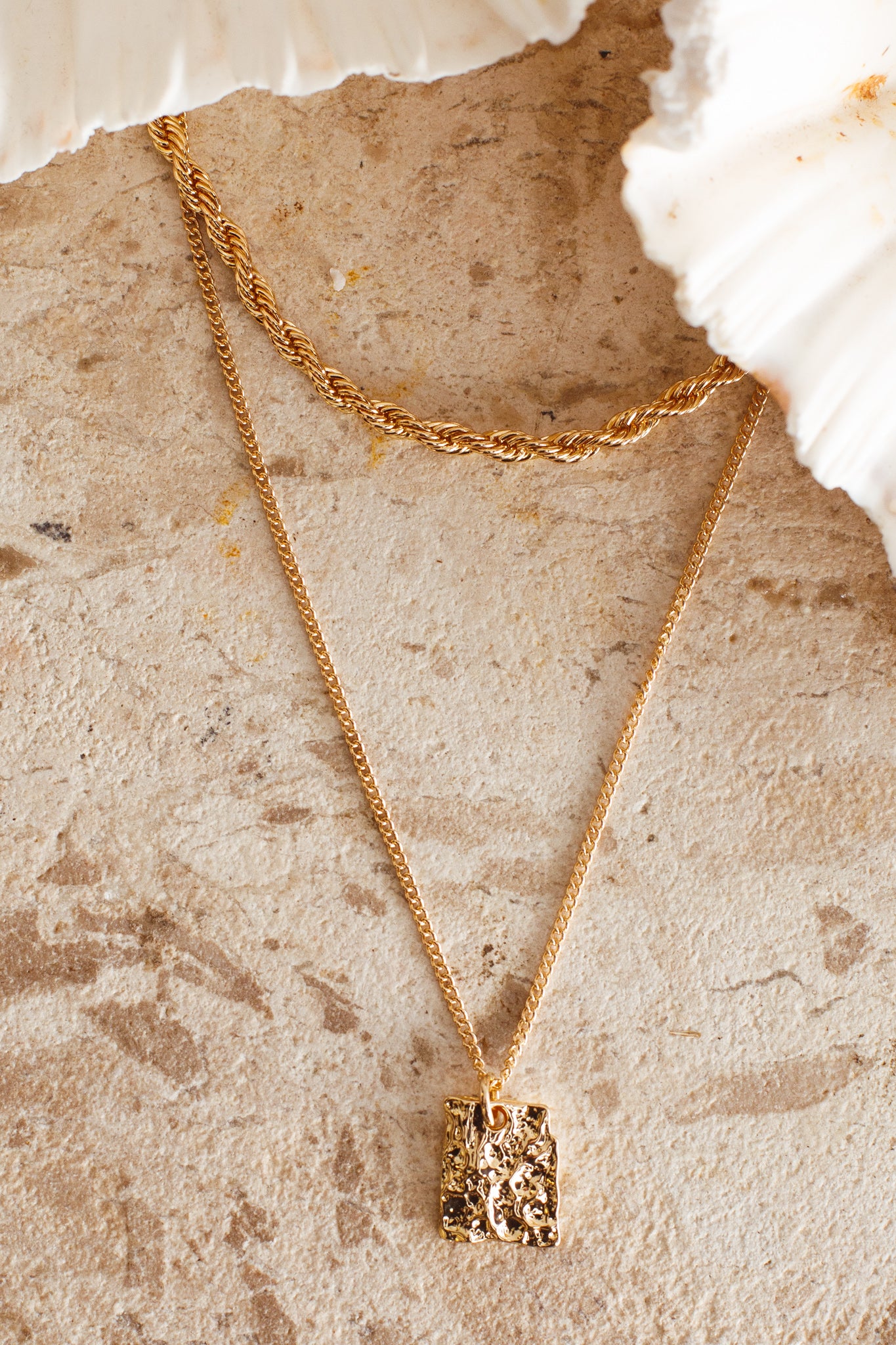Hamptons Pendant Rope Necklace Set Gold
