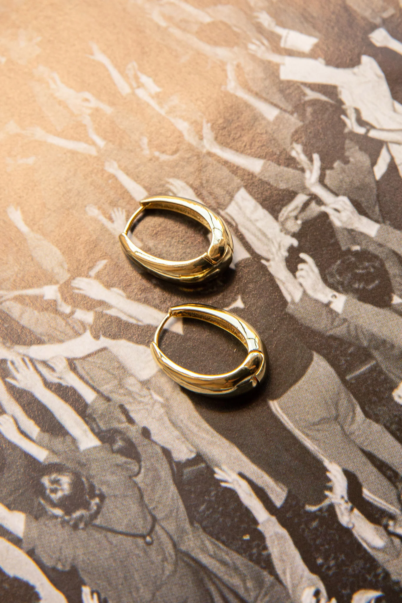 Helena Hoop Earrings Gold