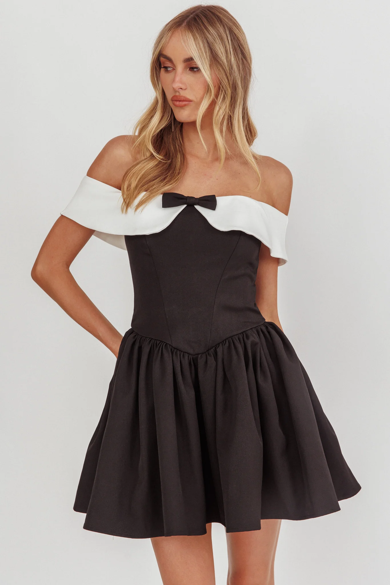 Grace Kelly Contrast Off-Shoulder Mini Dress Black