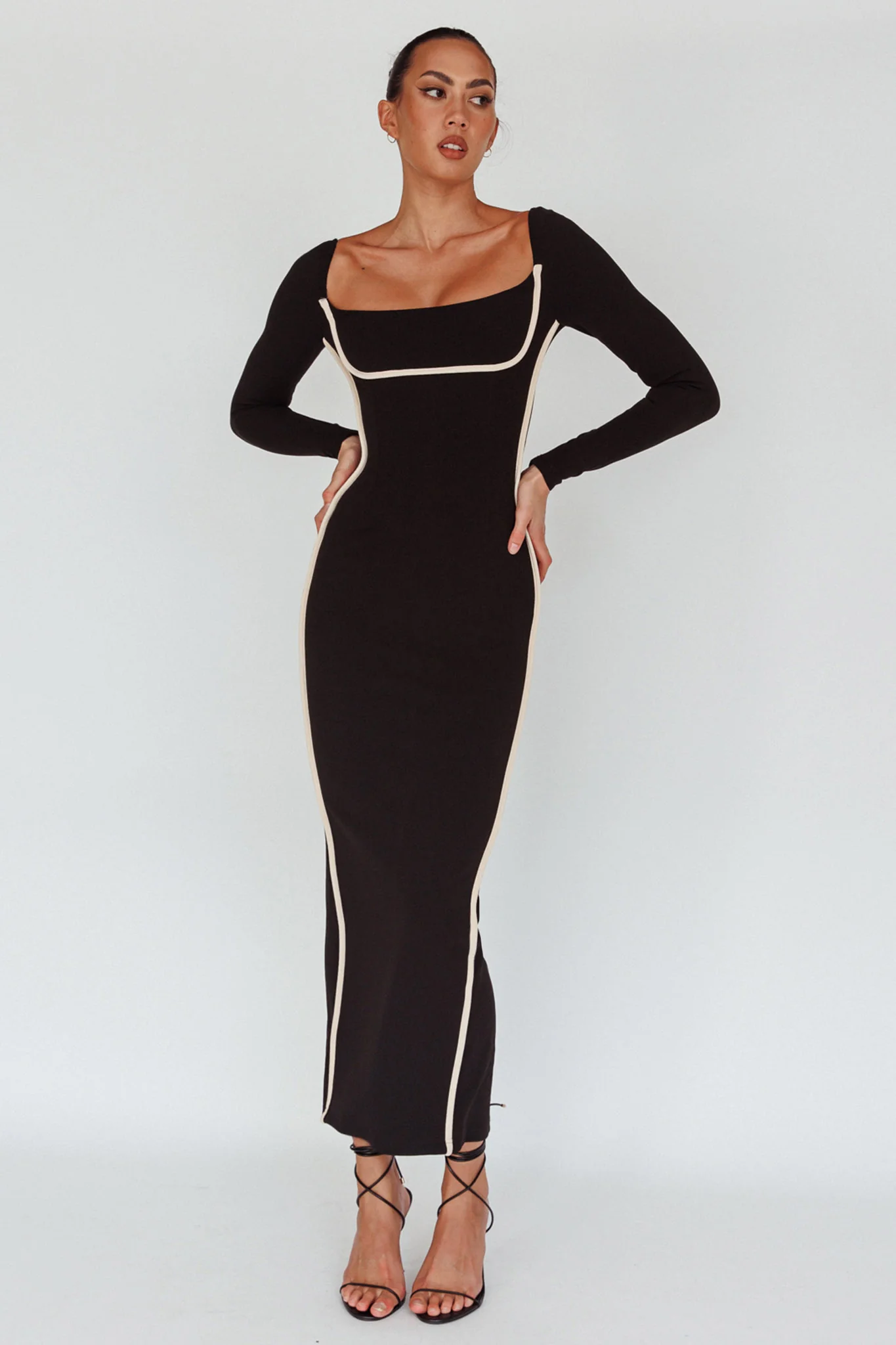Sunny Coast Long Sleeve Piping Maxi Dress Black
