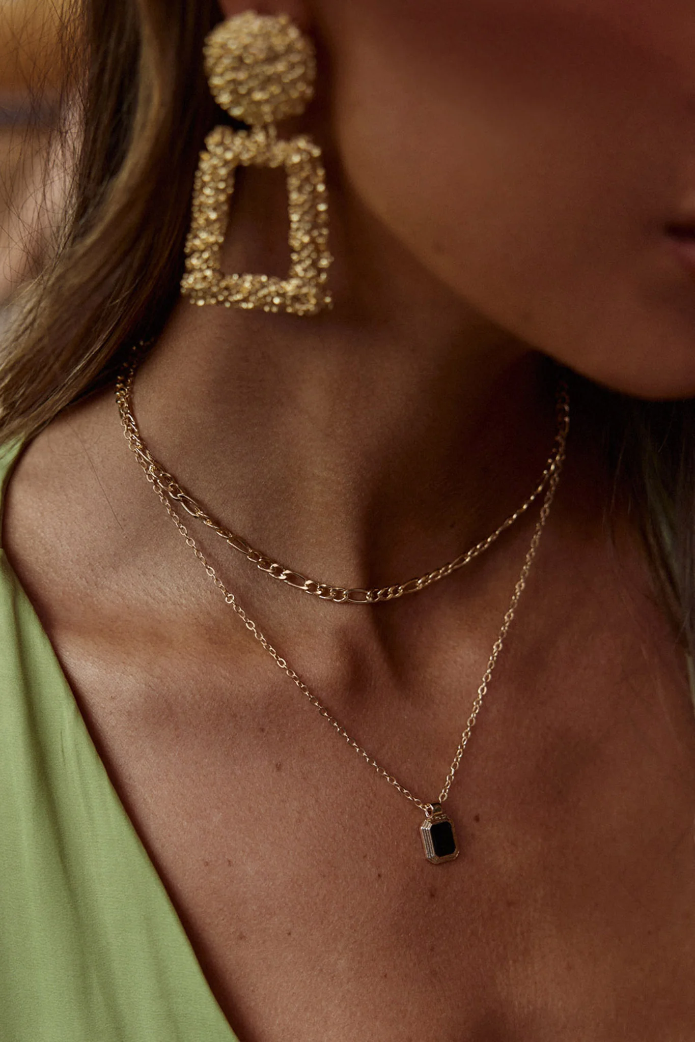 Mia Pendant Necklace Set Gold