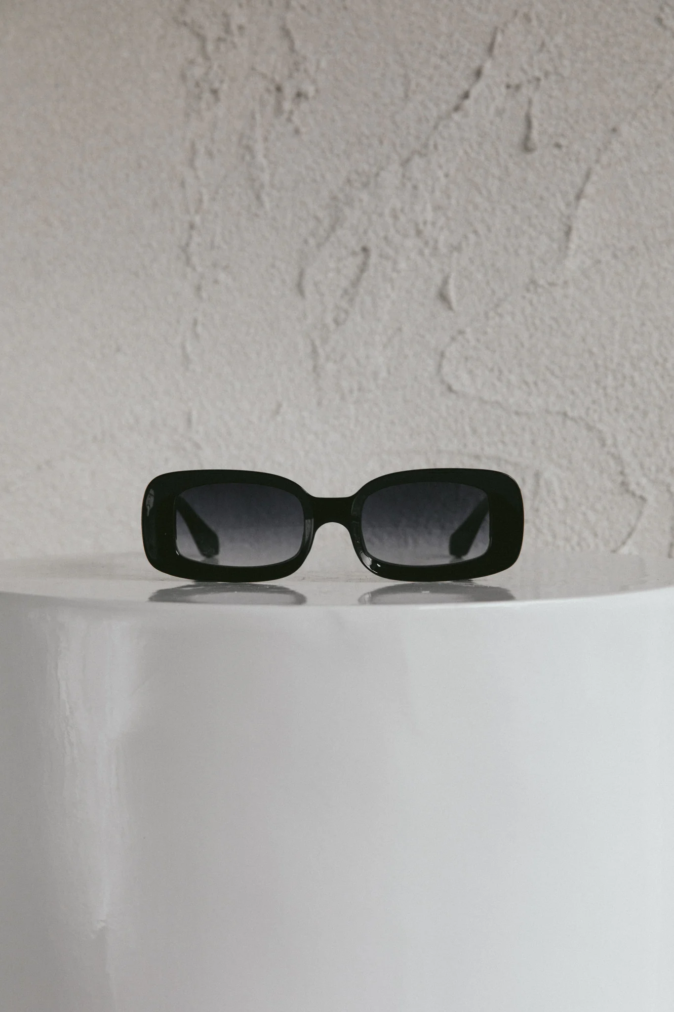 Zion Square Frame Sunglasses Black
