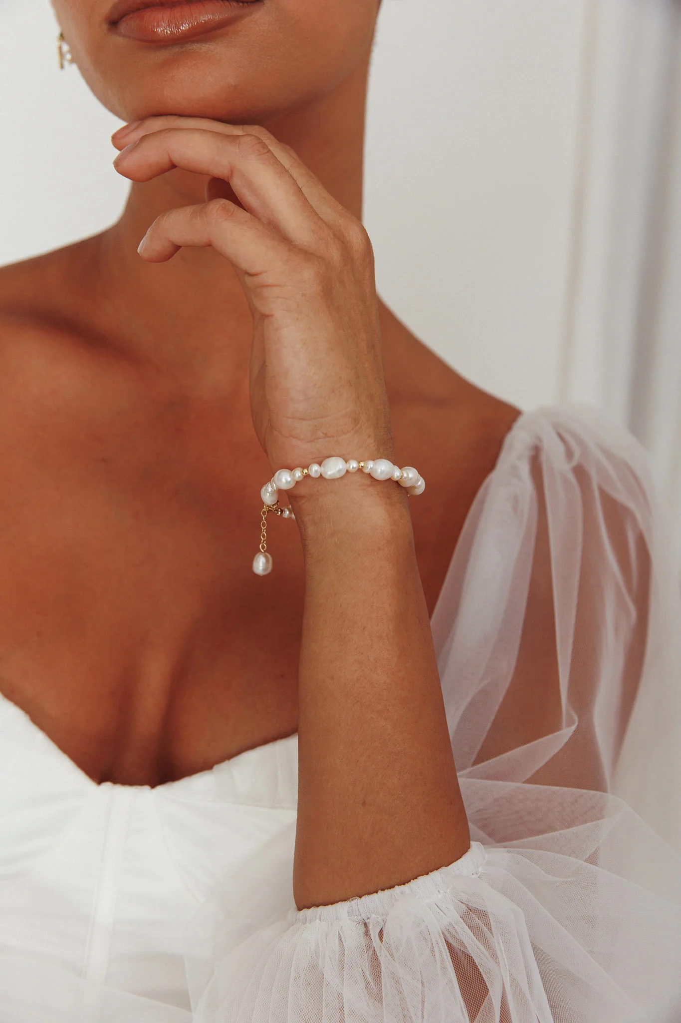 Chantel Baroque Pearl Bracelet Gold