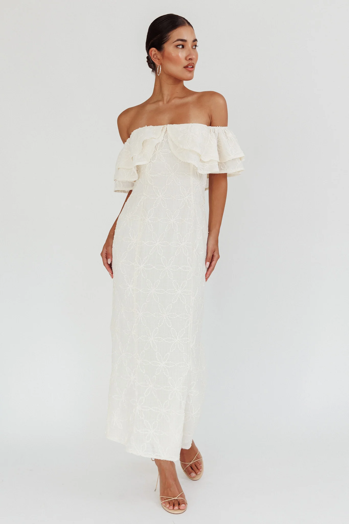 Beauty Within On-Off-Shoulder Maxi Dress Cream