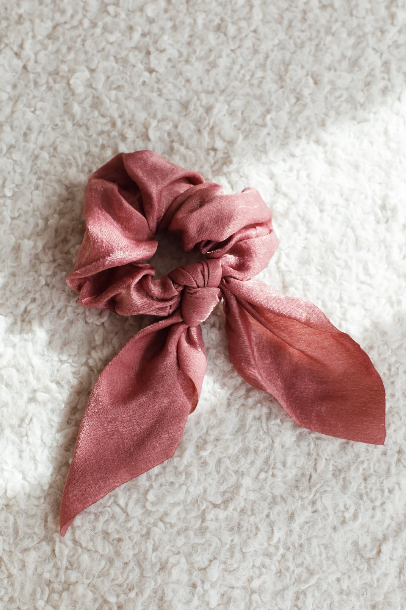 Calle Tie Scrunchie Rose