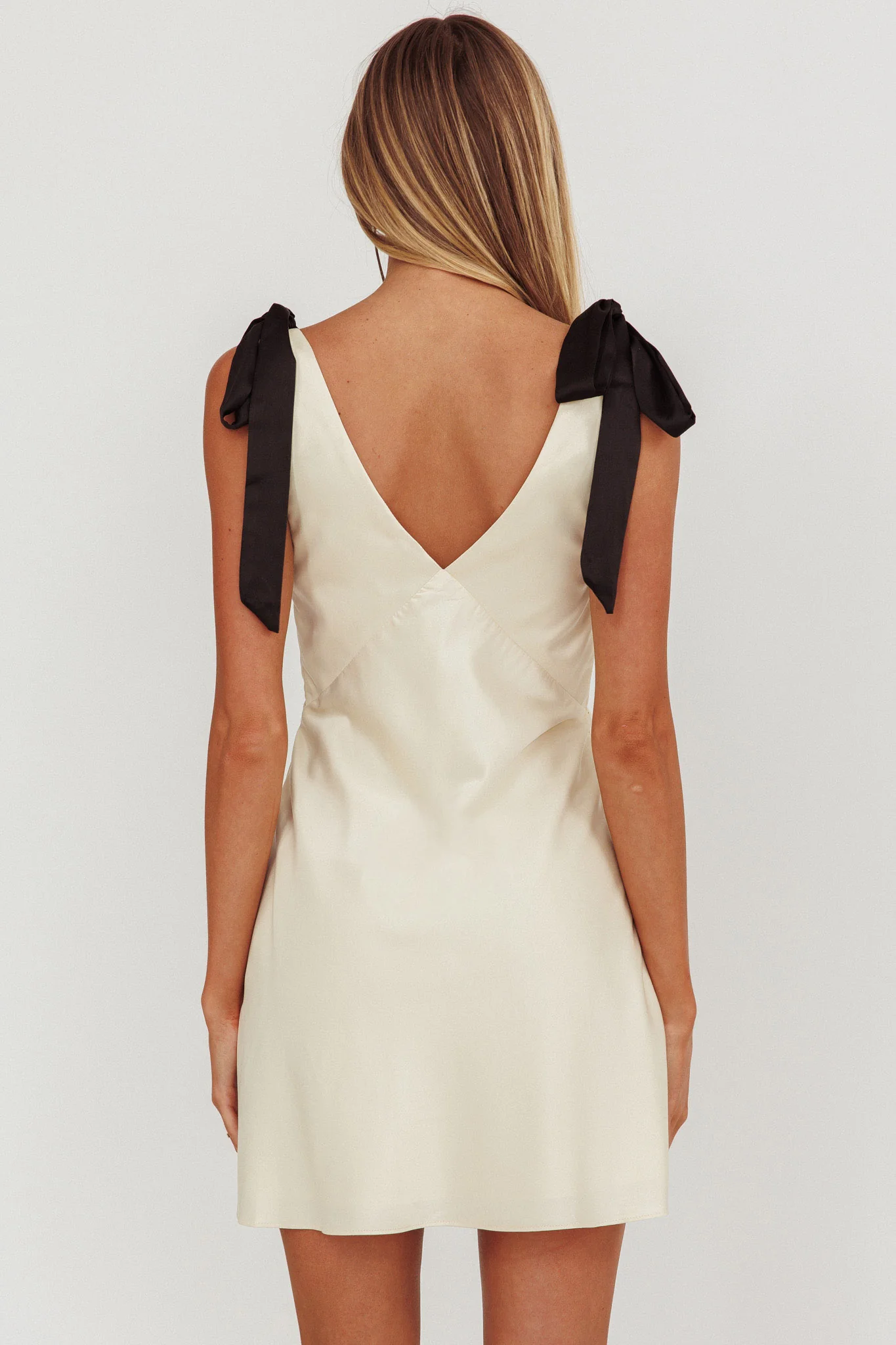 New York Minute Tied Shoulders Mini Dress Oyster