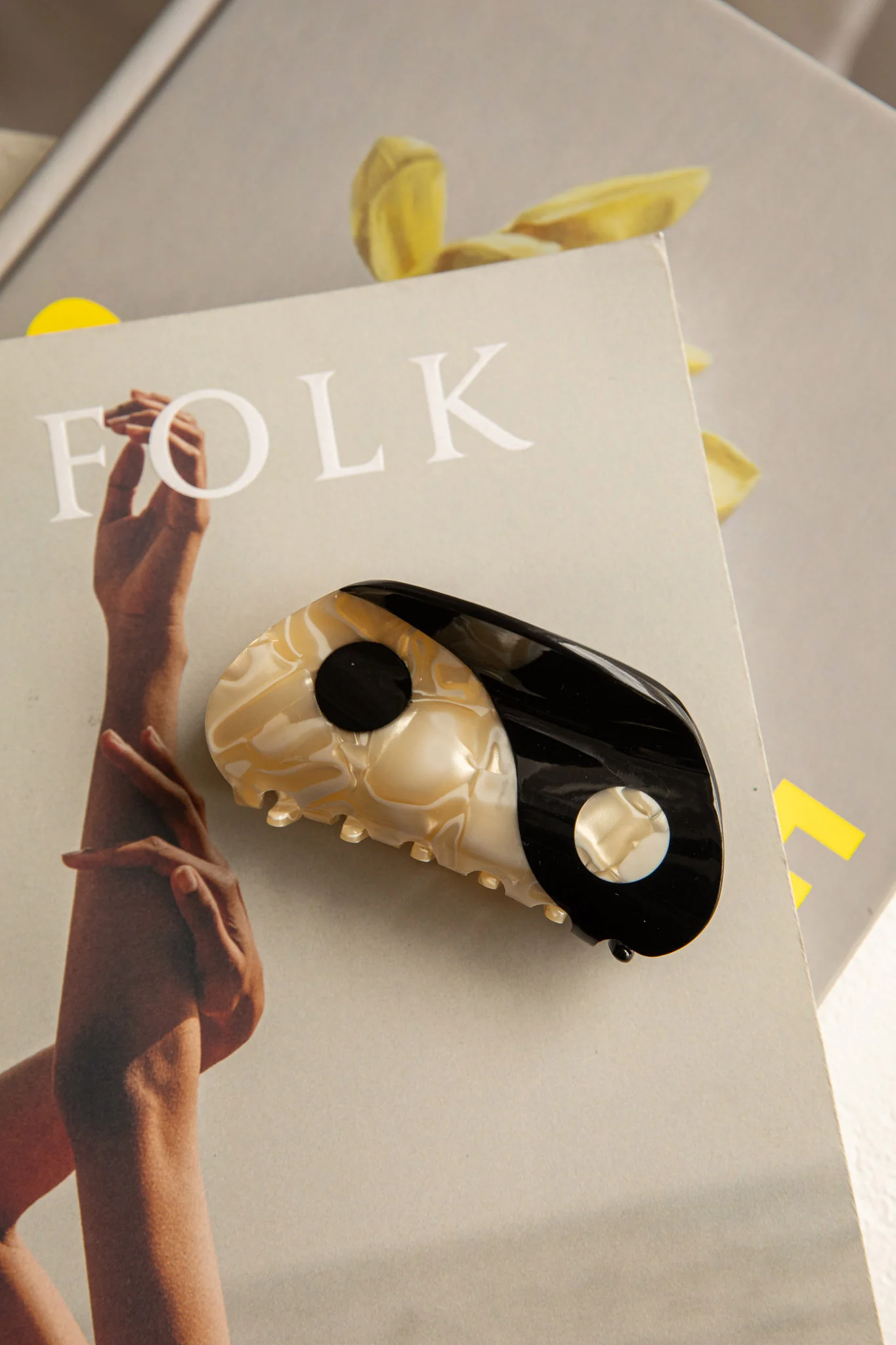 Yin Yang Hair Clip Black