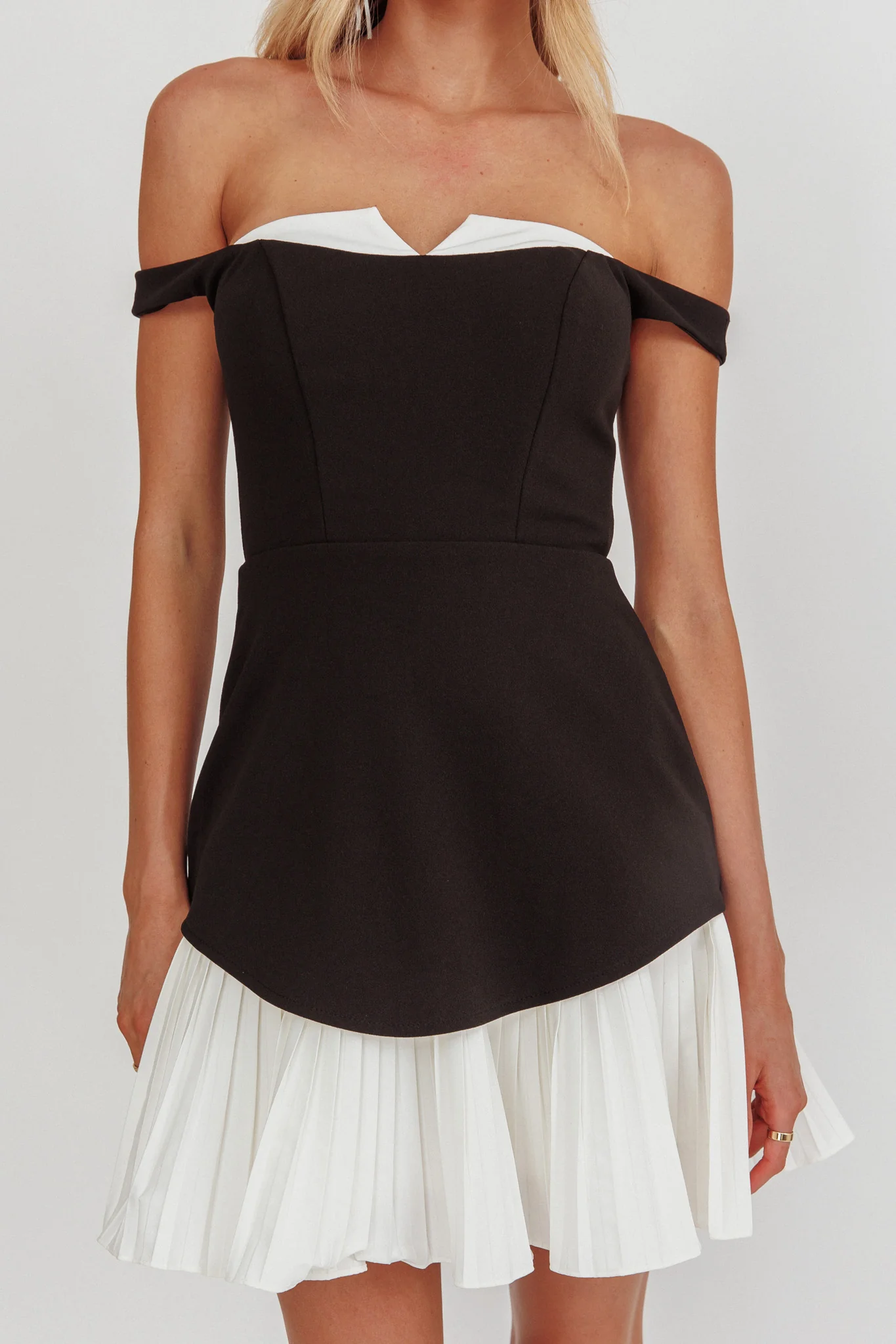 Devoted Love Pleat Hem Mini Dress Contrast Black