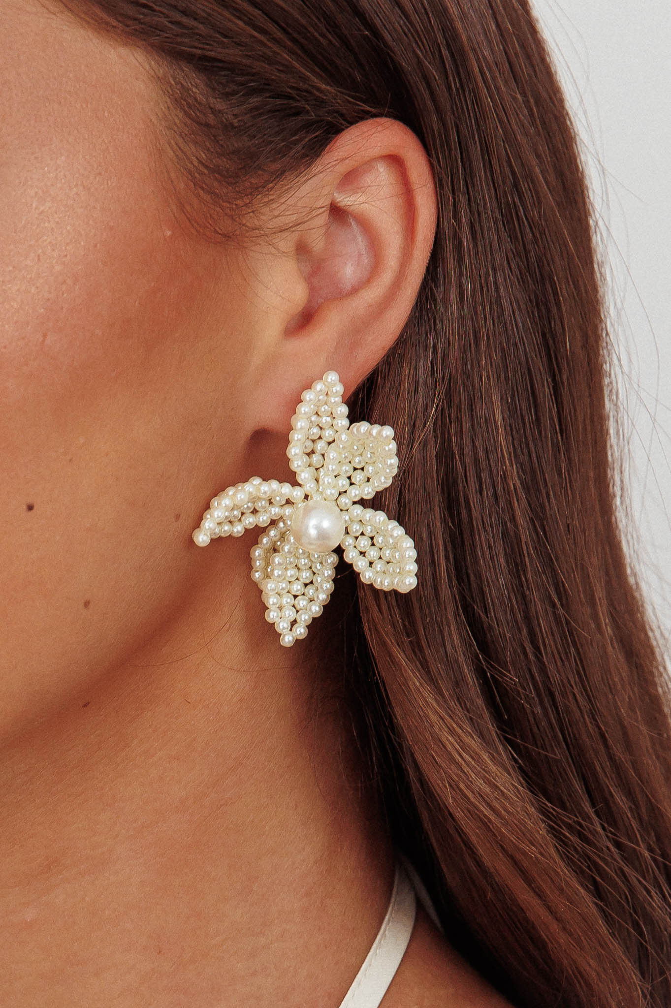 Kaley Flower Earrings Pearl