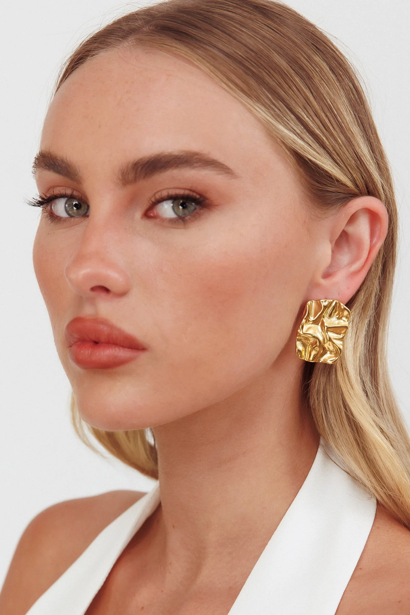 Trixi Crinkle Design Earrings Gold