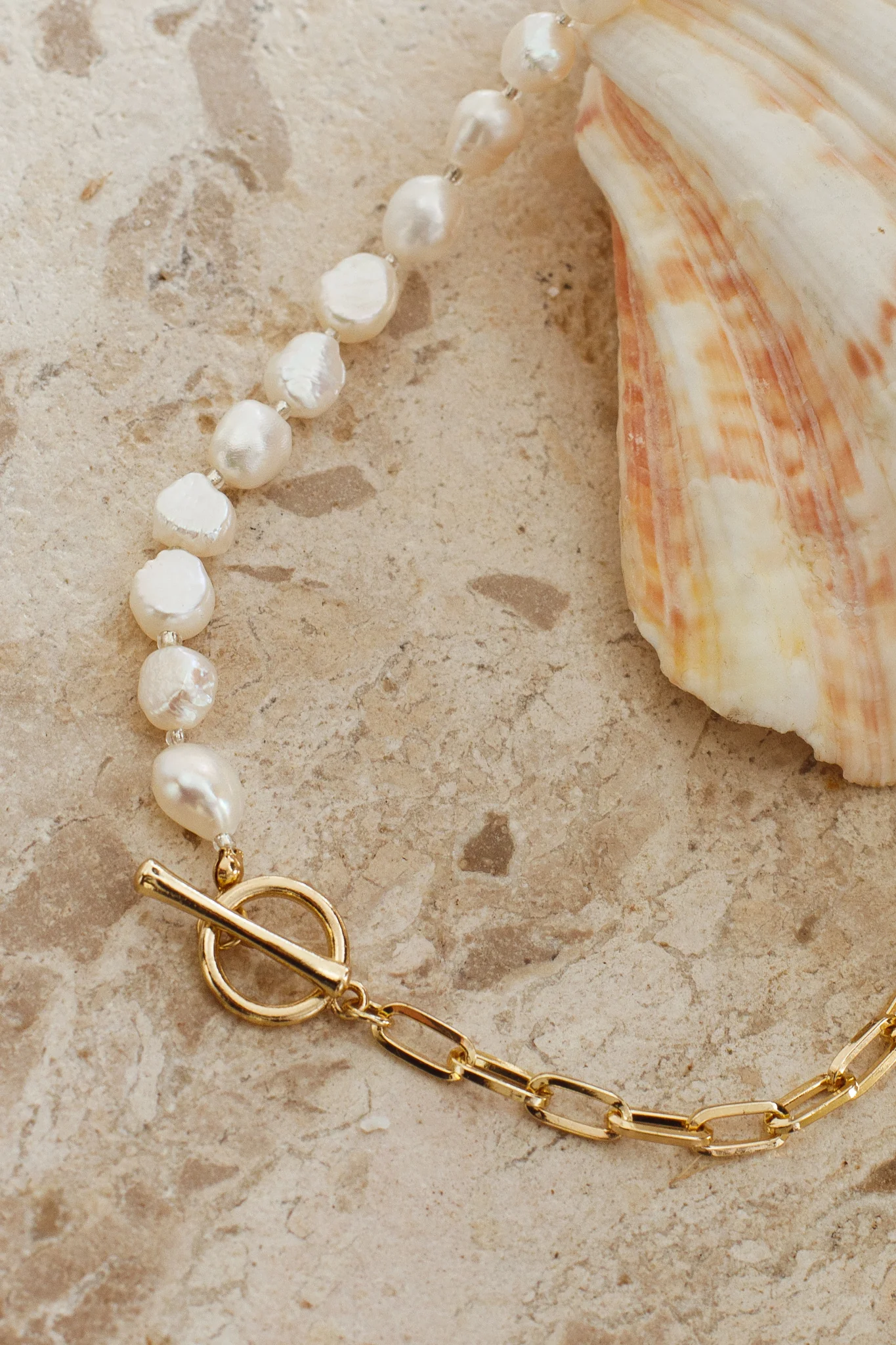 Piper Faux Pearl Necklace Gold