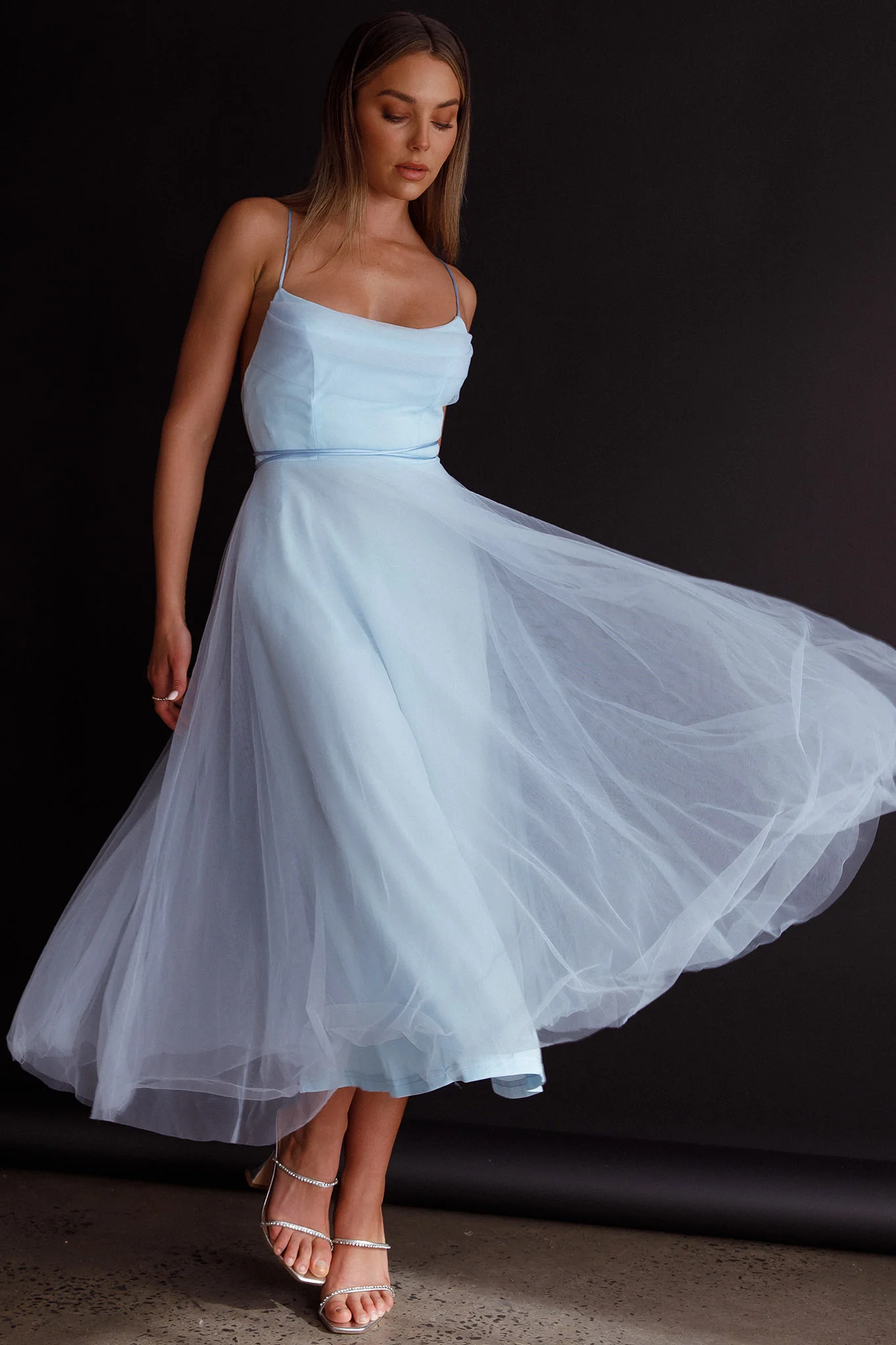 Floating By Pleated Neckline Mesh Midi Dress Blue