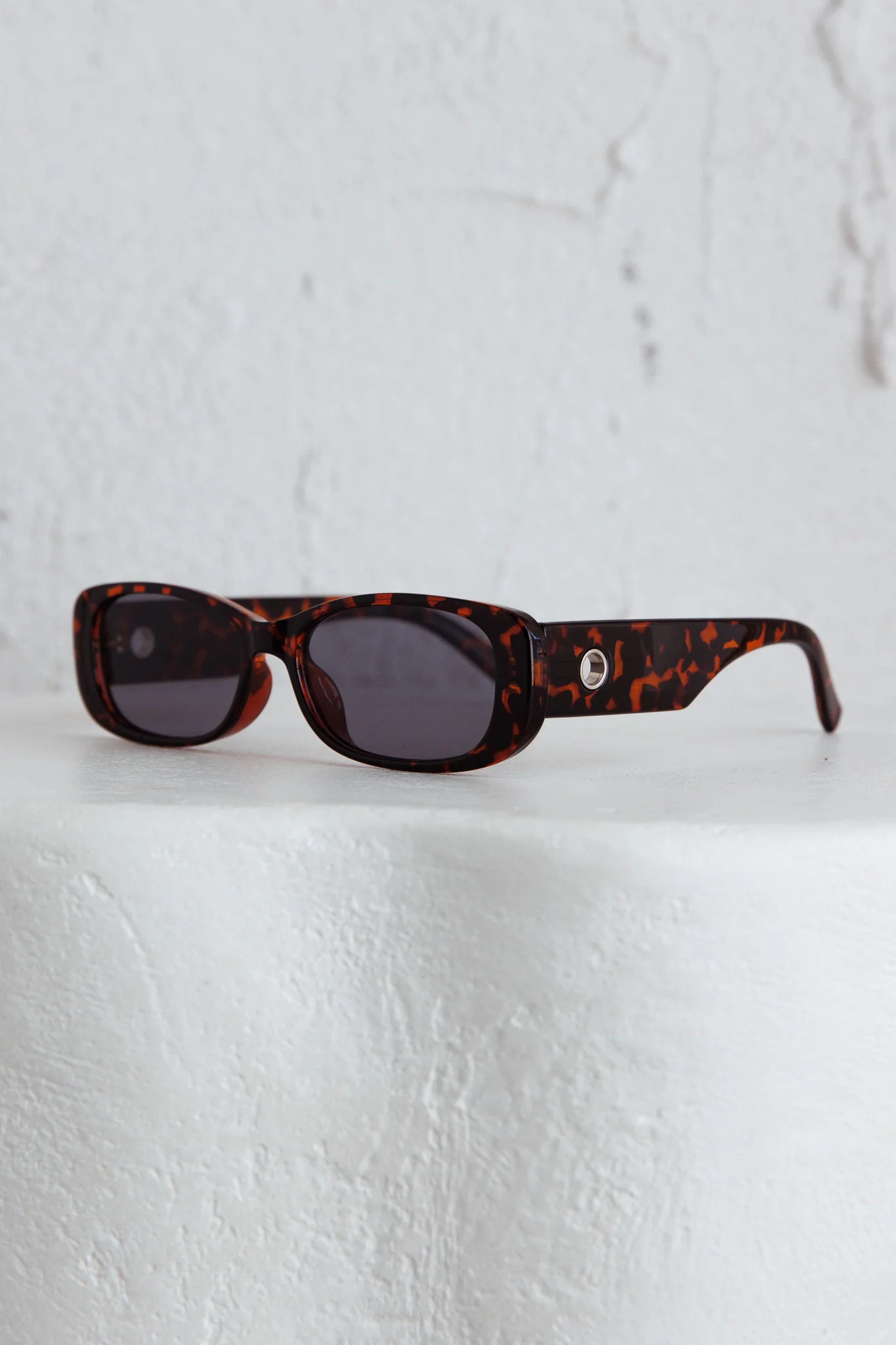 Eola Retro Sunglasses Tort