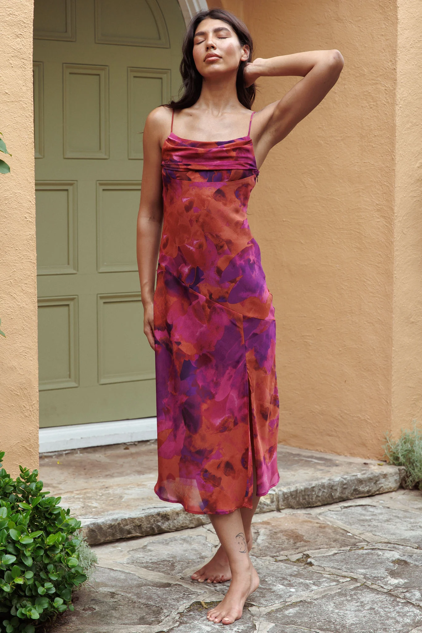 Well Versed Pleated Bust Front Split Dress Dark Rose