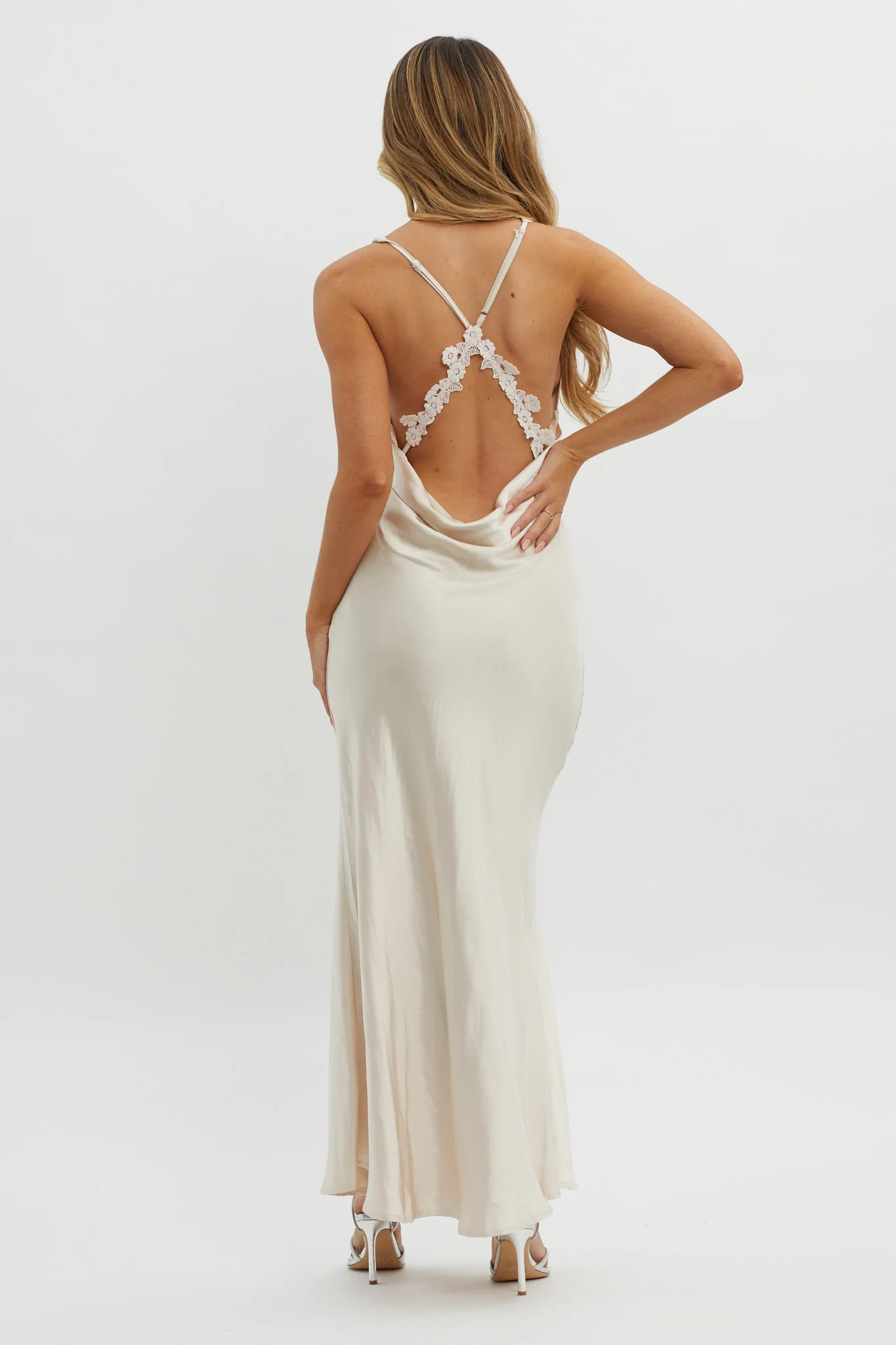 Gwendelynn Floral Back Strap Dress Champagne