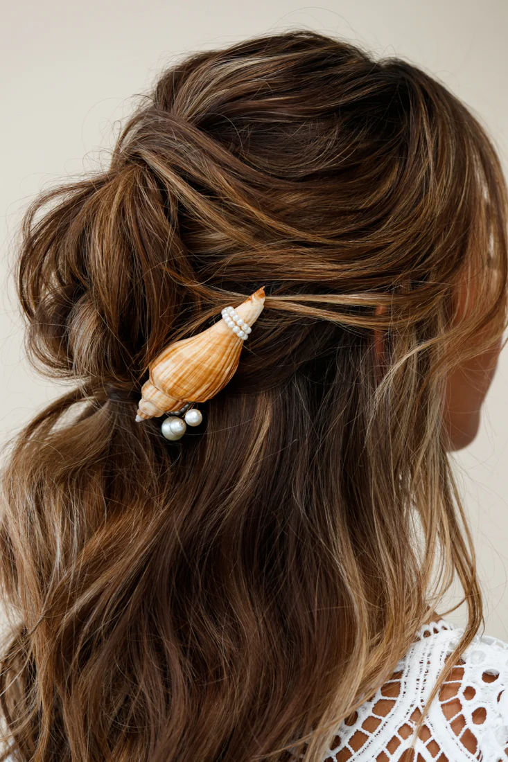 Nixie Shell Hair Comb