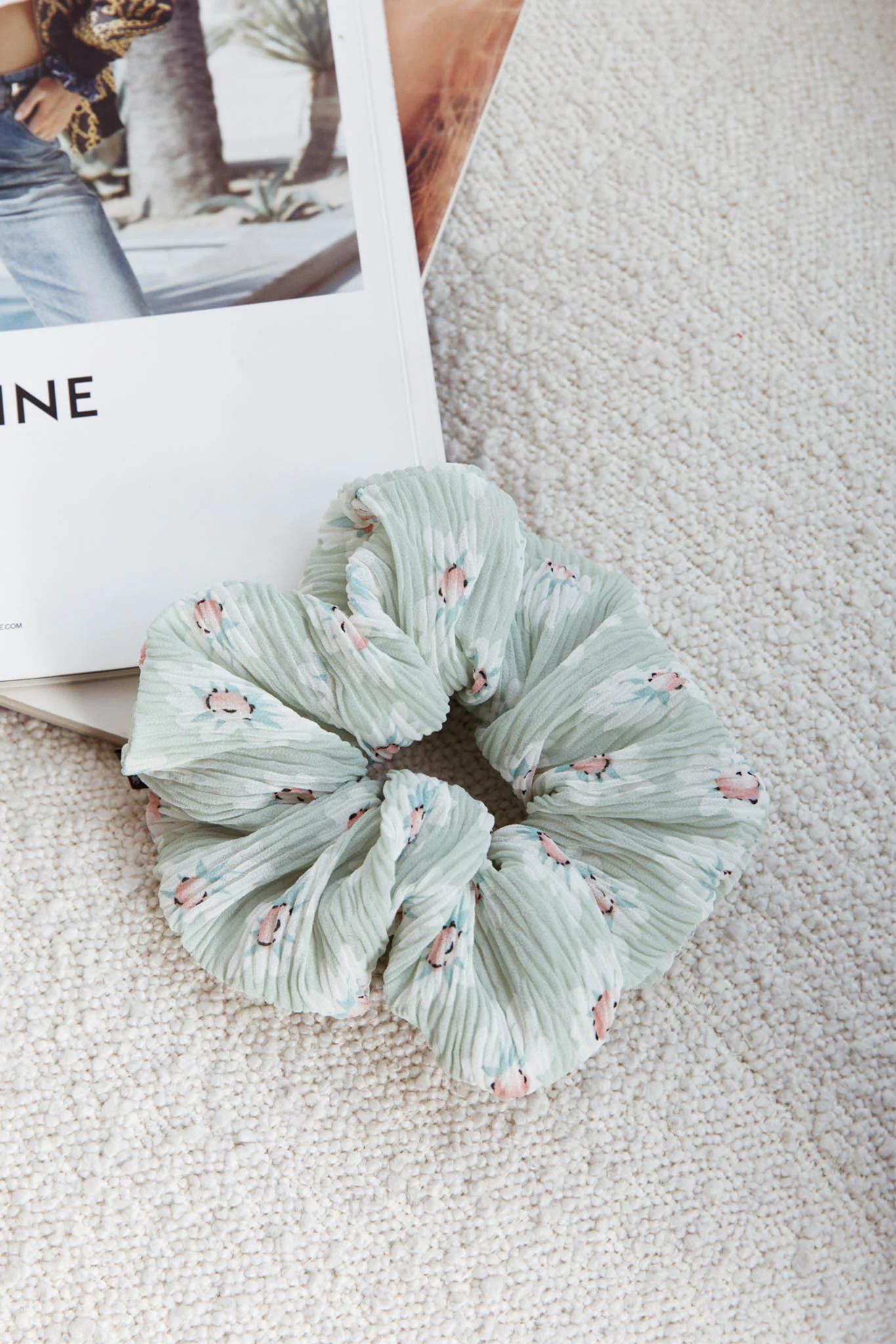 Chouchou Crepe Scrunchie Floral Sage