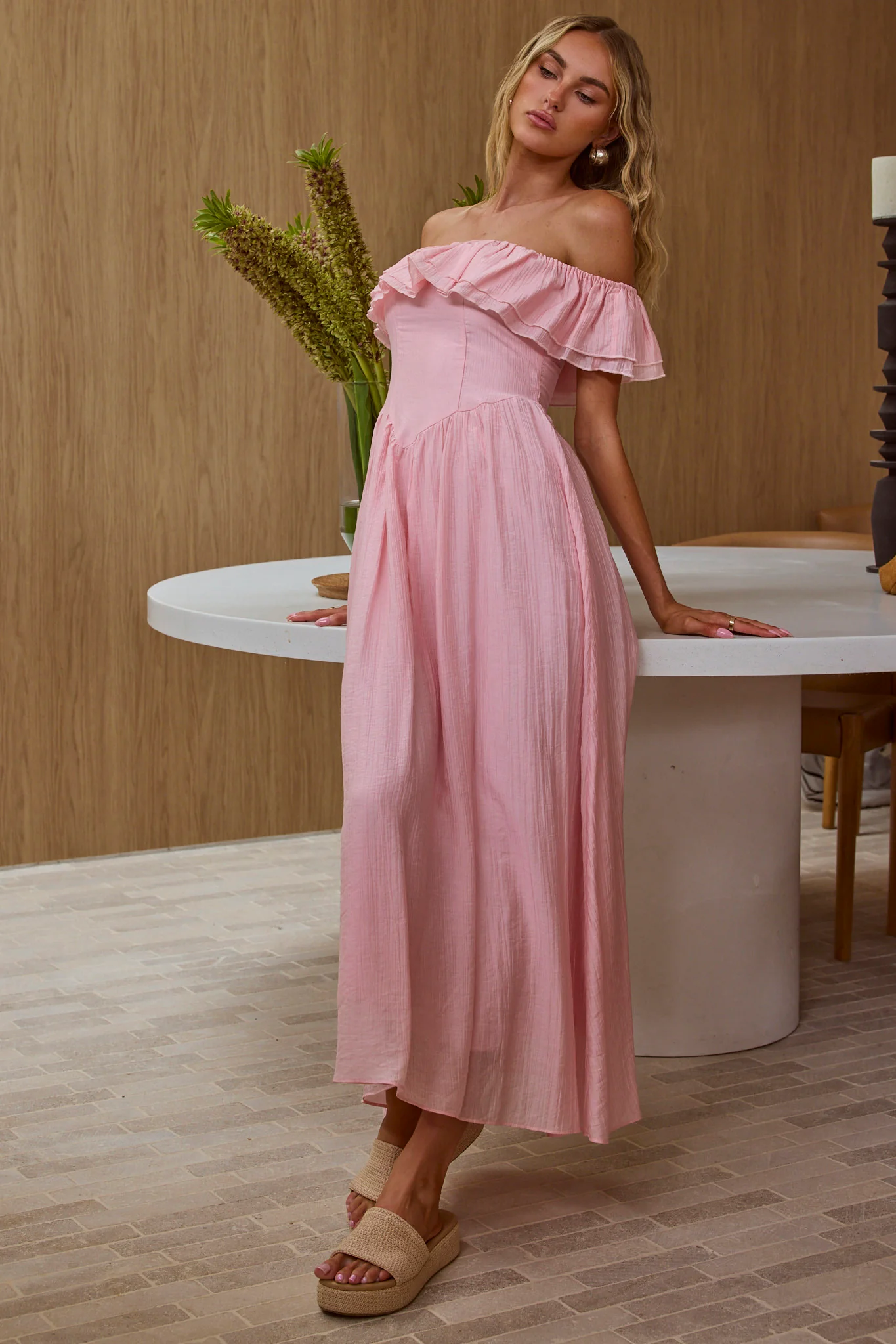 Serinah Basque Waist Off-Shoulder Maxi Dress Pink