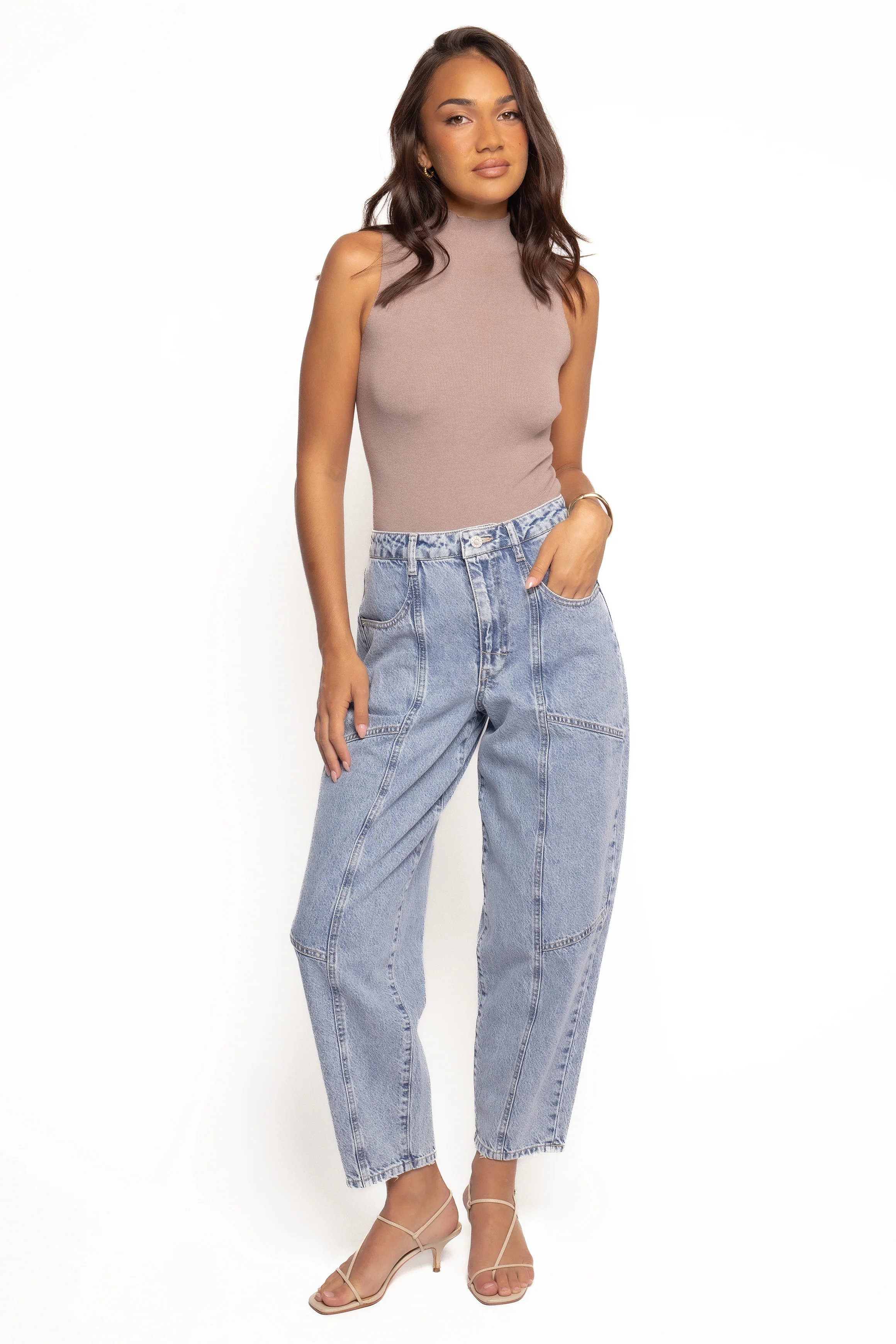 Ellis Barrel Leg Jeans - Roadtrip