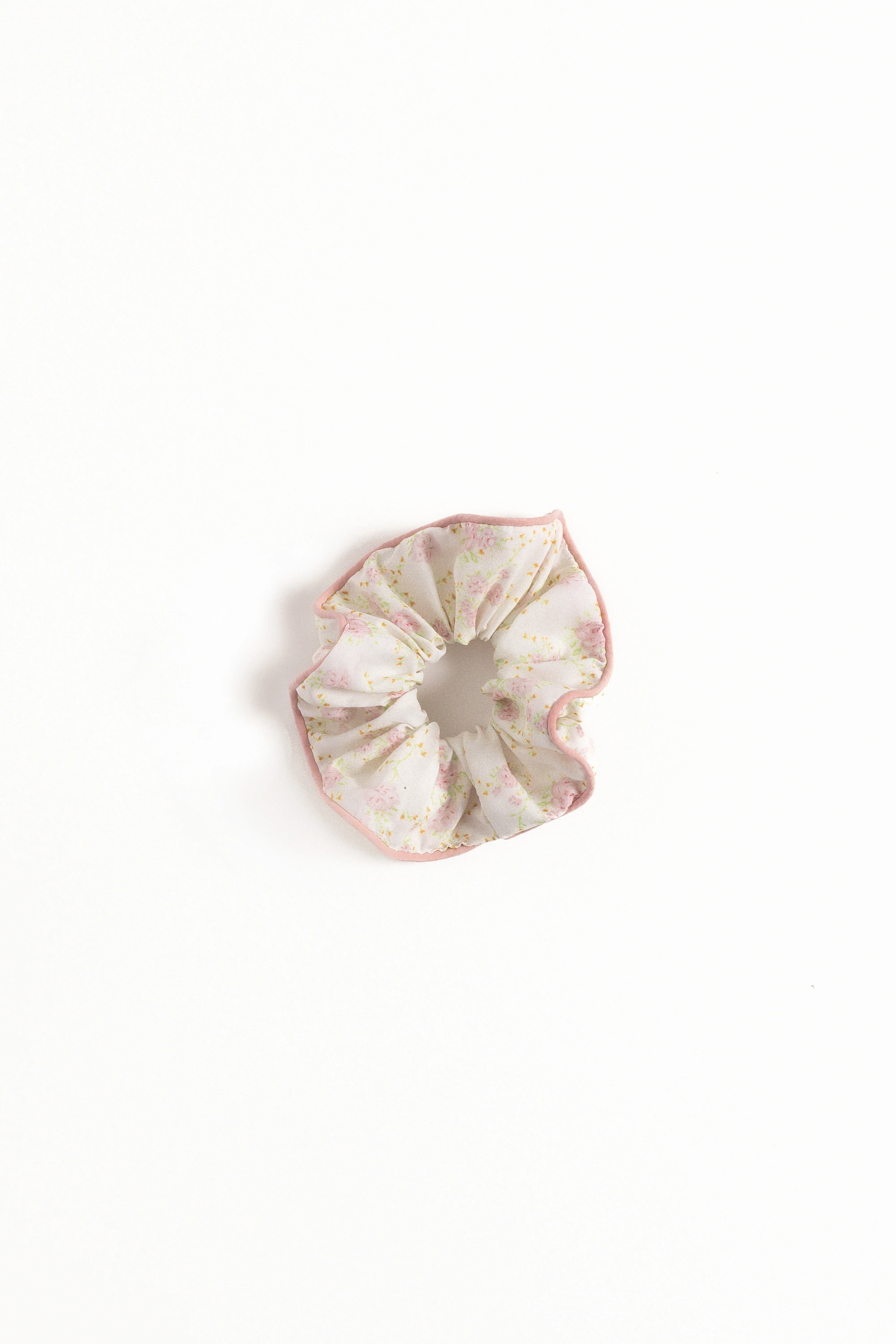 Amira Scrunchie - Pink Floral