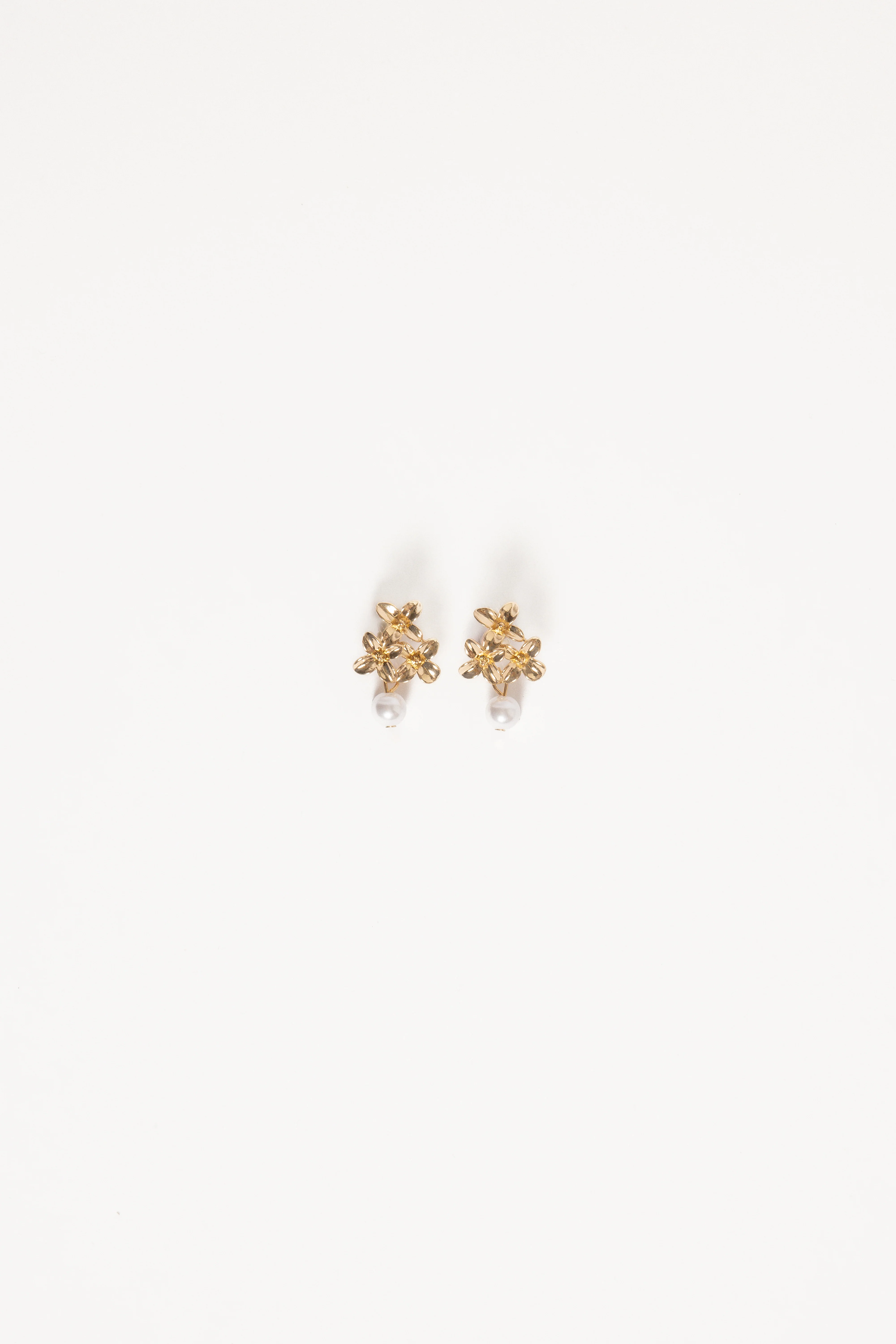 Amani Earrings - Gold/Pearl