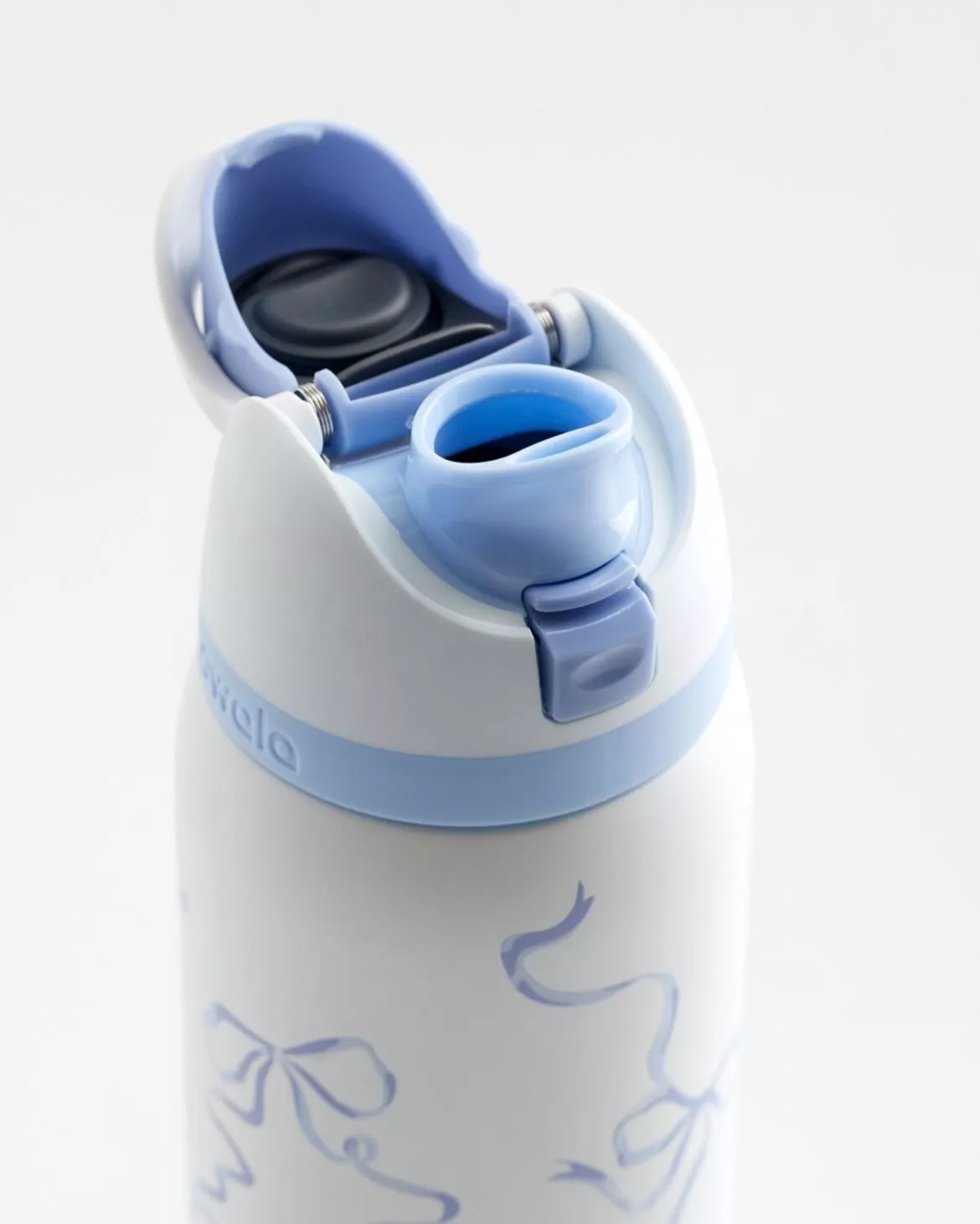 Owala UO Exclusive FreeSip 32 Oz Water Bottle 