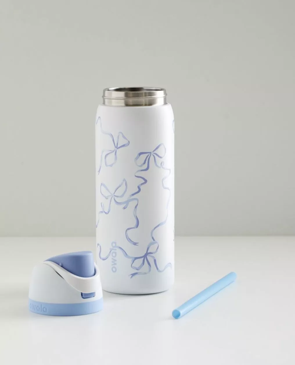 Owala UO Exclusive FreeSip 32 Oz Water Bottle 