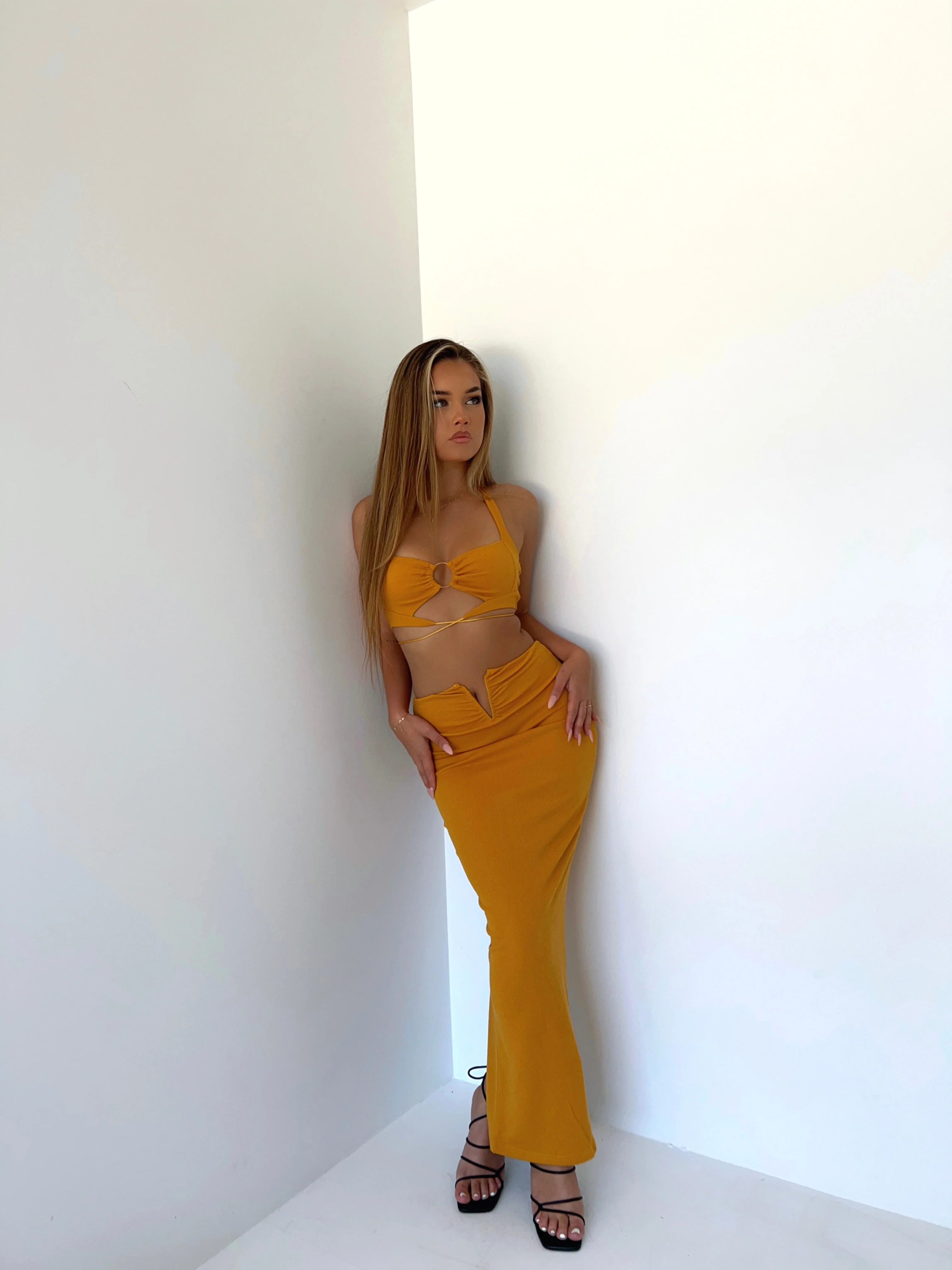 ASHLEIGH MAXI SKIRT MANGO - OUTCAST EXCLUSIVES