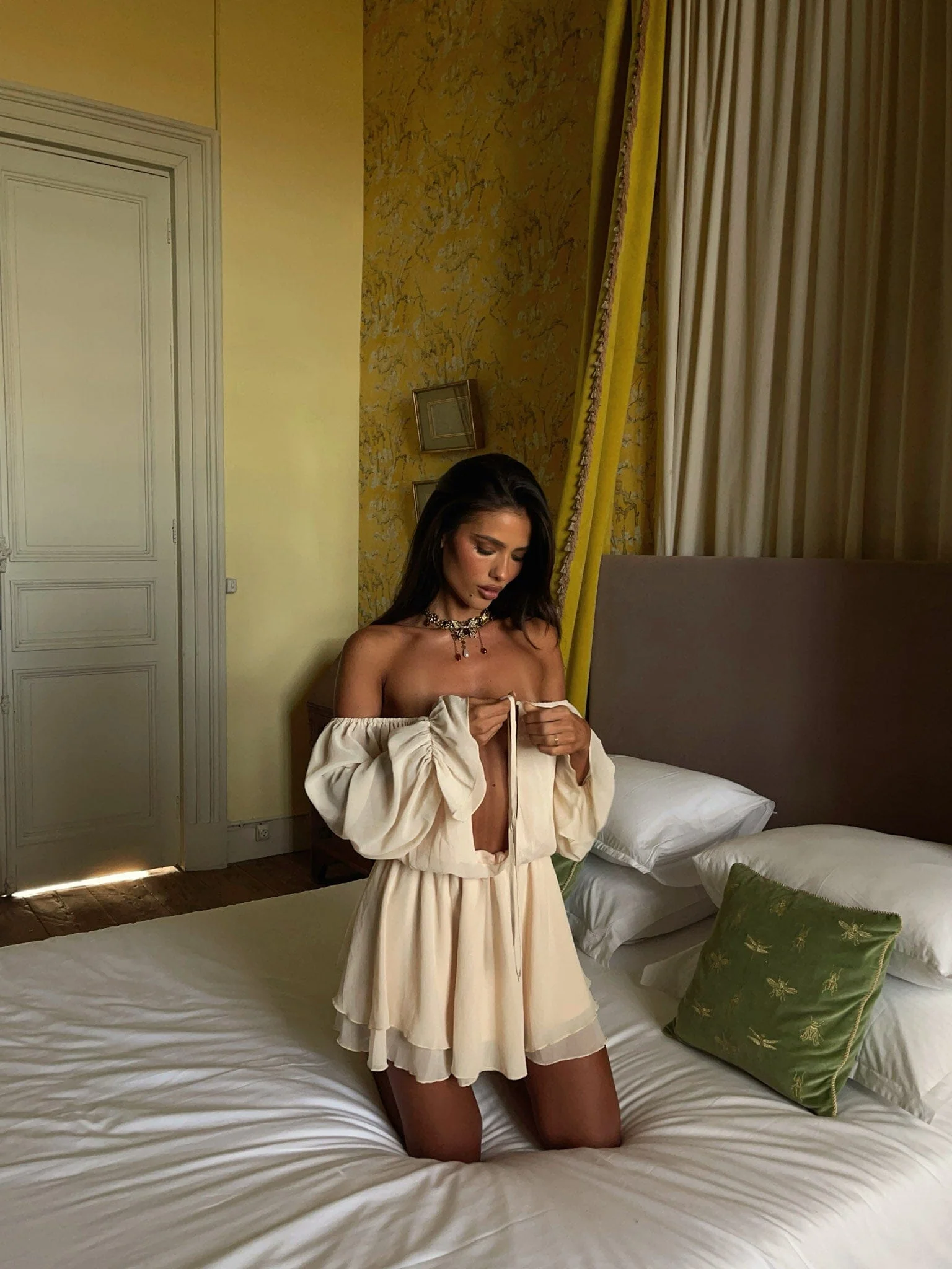 CHLILE MINI DRESS CREAM