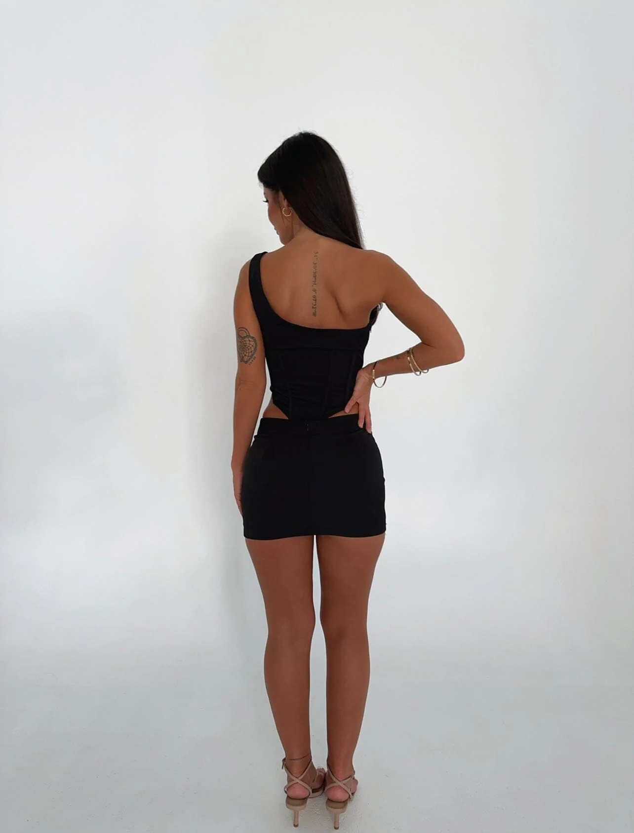 LOVINA MINI SKIRT BLACK