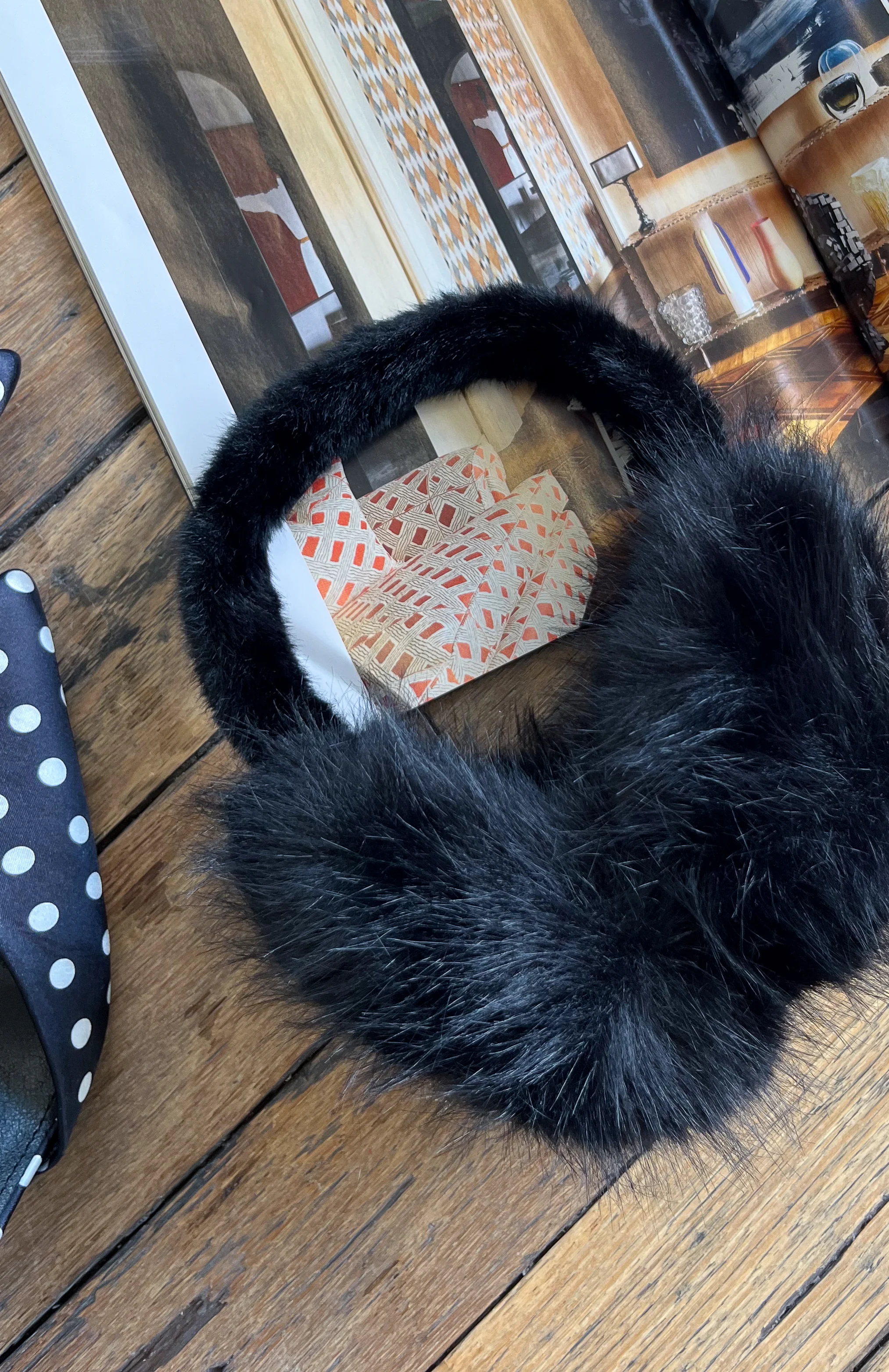 Bonita Ear Muffs Black