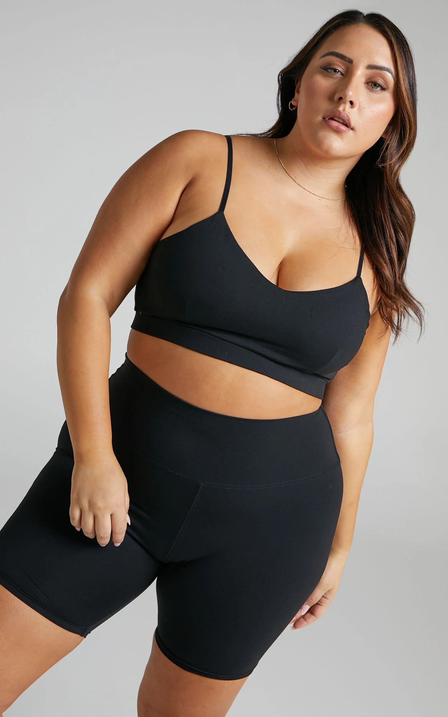 Orochie Bralette - Scoop Neck Bralette in Black