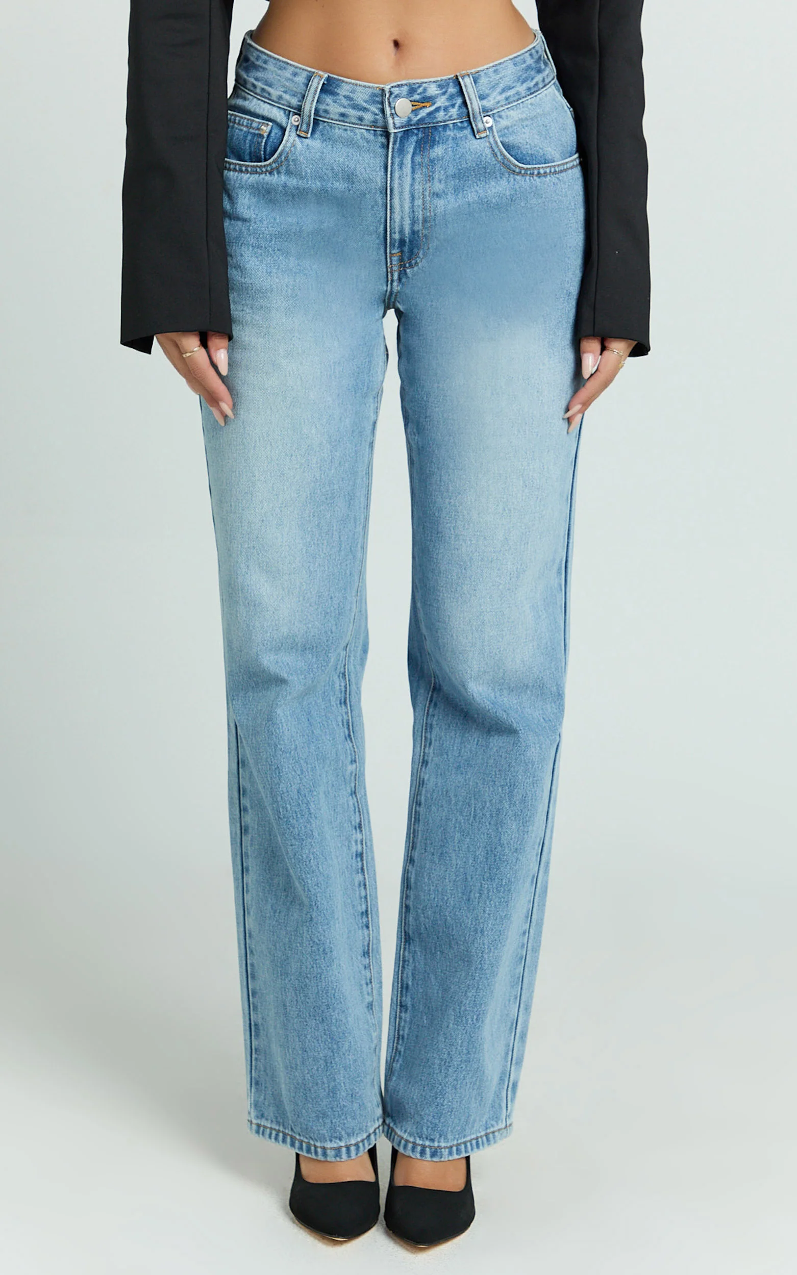 Darcie Jeans - Baggy Recycled Denim Jeans in Mid Blue Wash