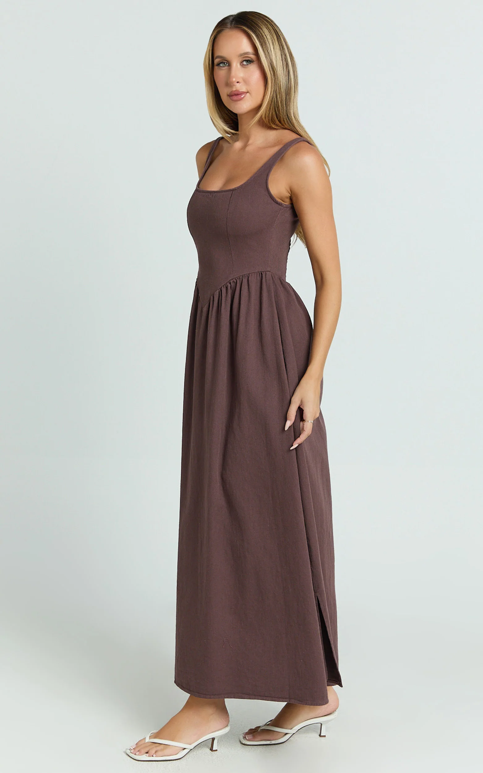 Rhaziya Midi Dress - Sleeveless Straight Neck Fit and Flare Dress in Chocolate