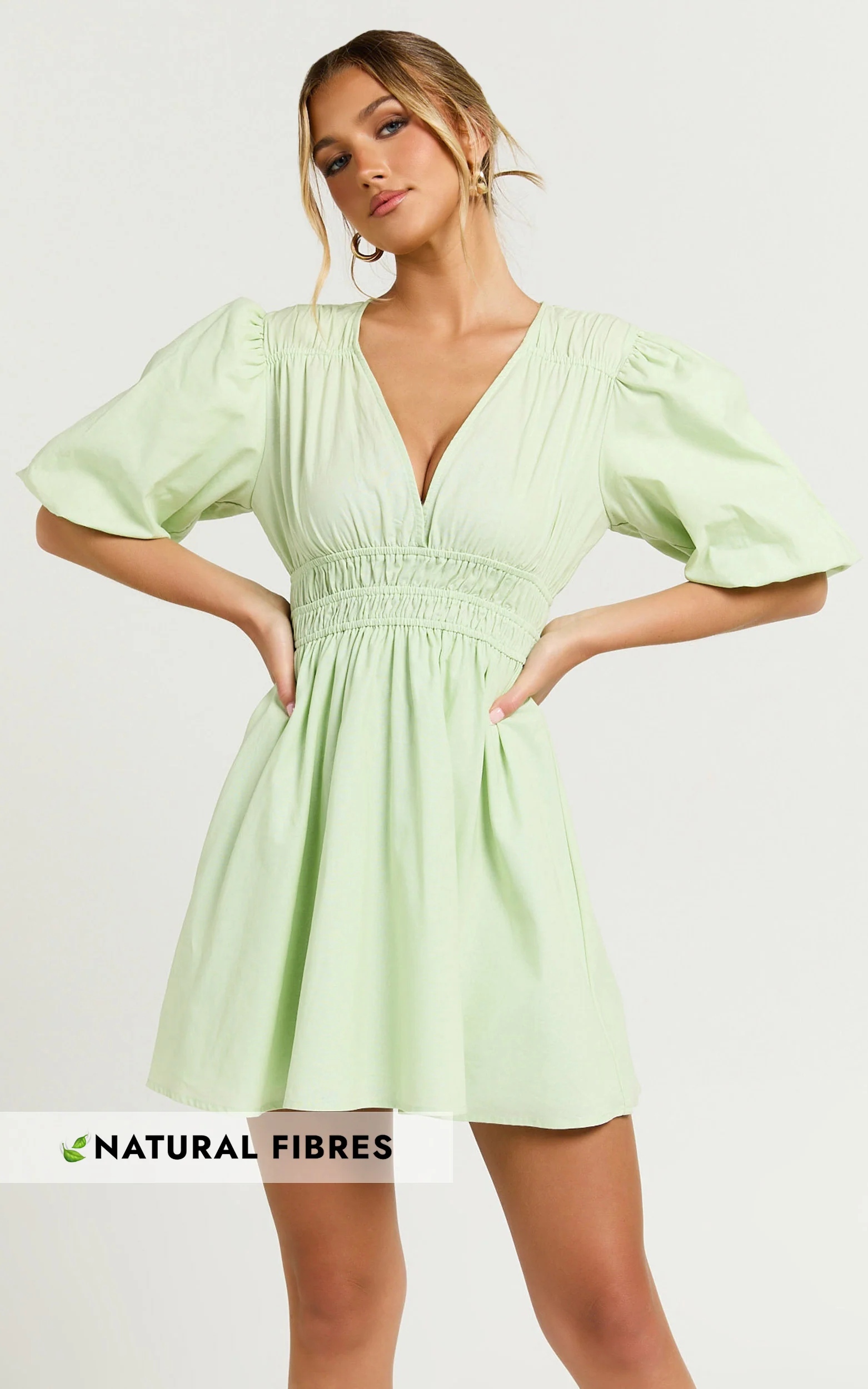 Francesca V Neck Puff Sleeves Mini Dress in Green - Francesca V Neck Puff Sleeves Mini Dress in Green