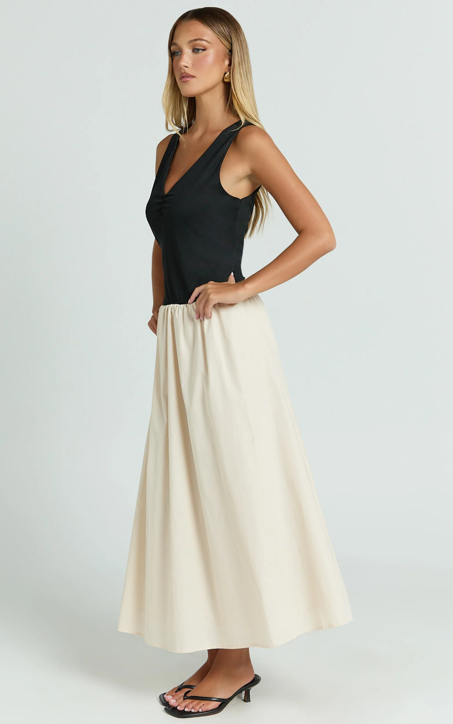 Hermi Midi Dress - Ribbed Bodice V Neck Dress in Cream