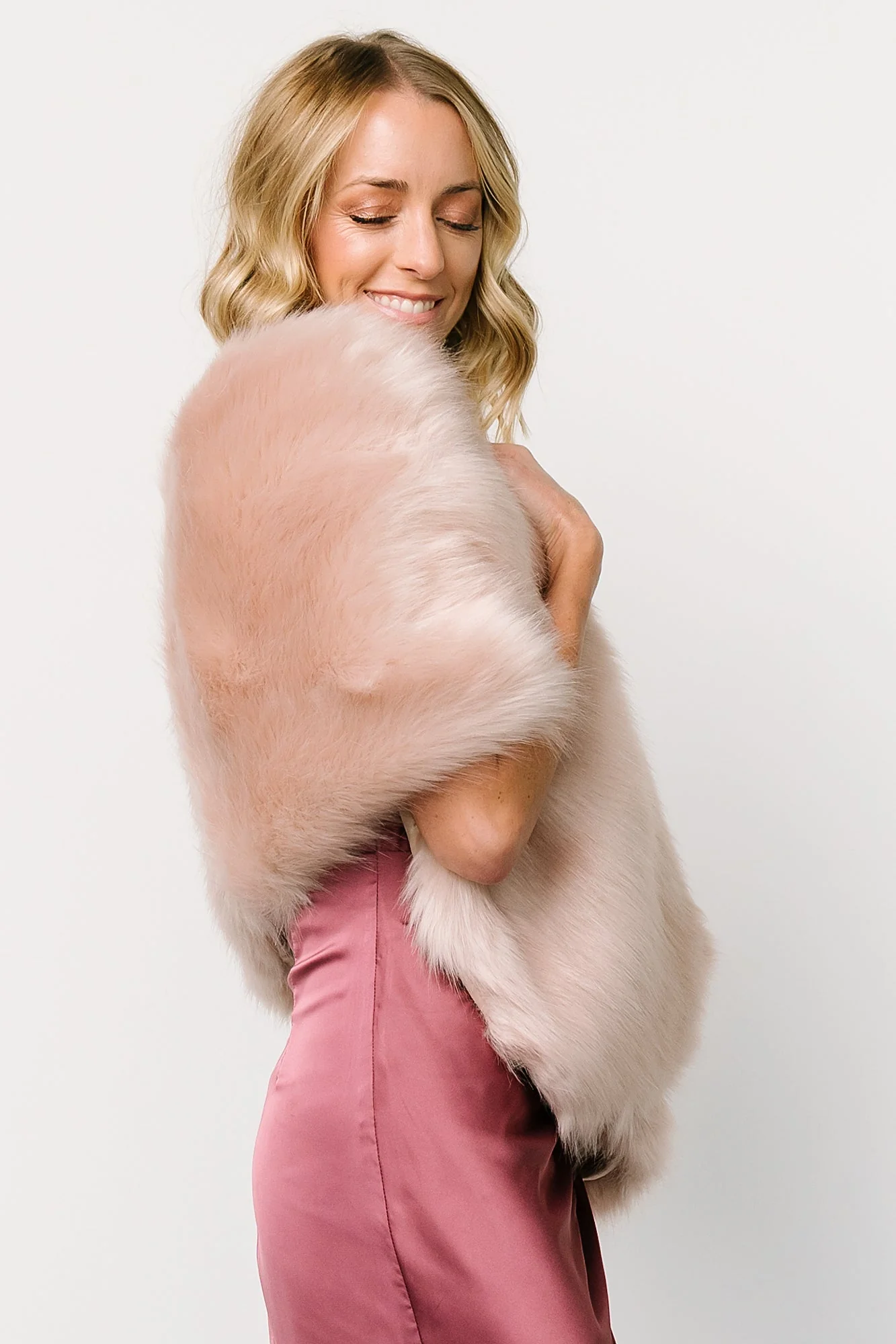 Jovie Faux Fur Shawl | Pale Blush