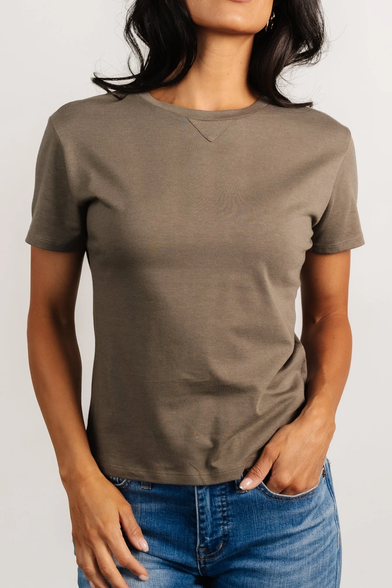 Finn Essential Tee | Olive