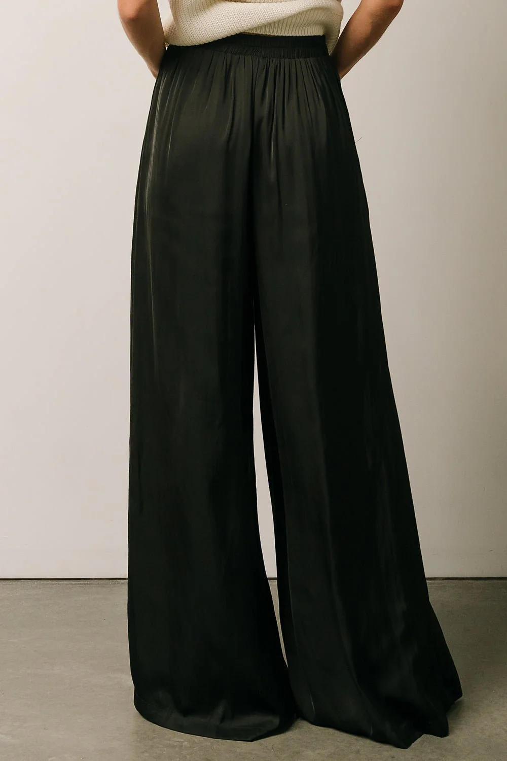 Jayla Palazzo Satin Pant | Black