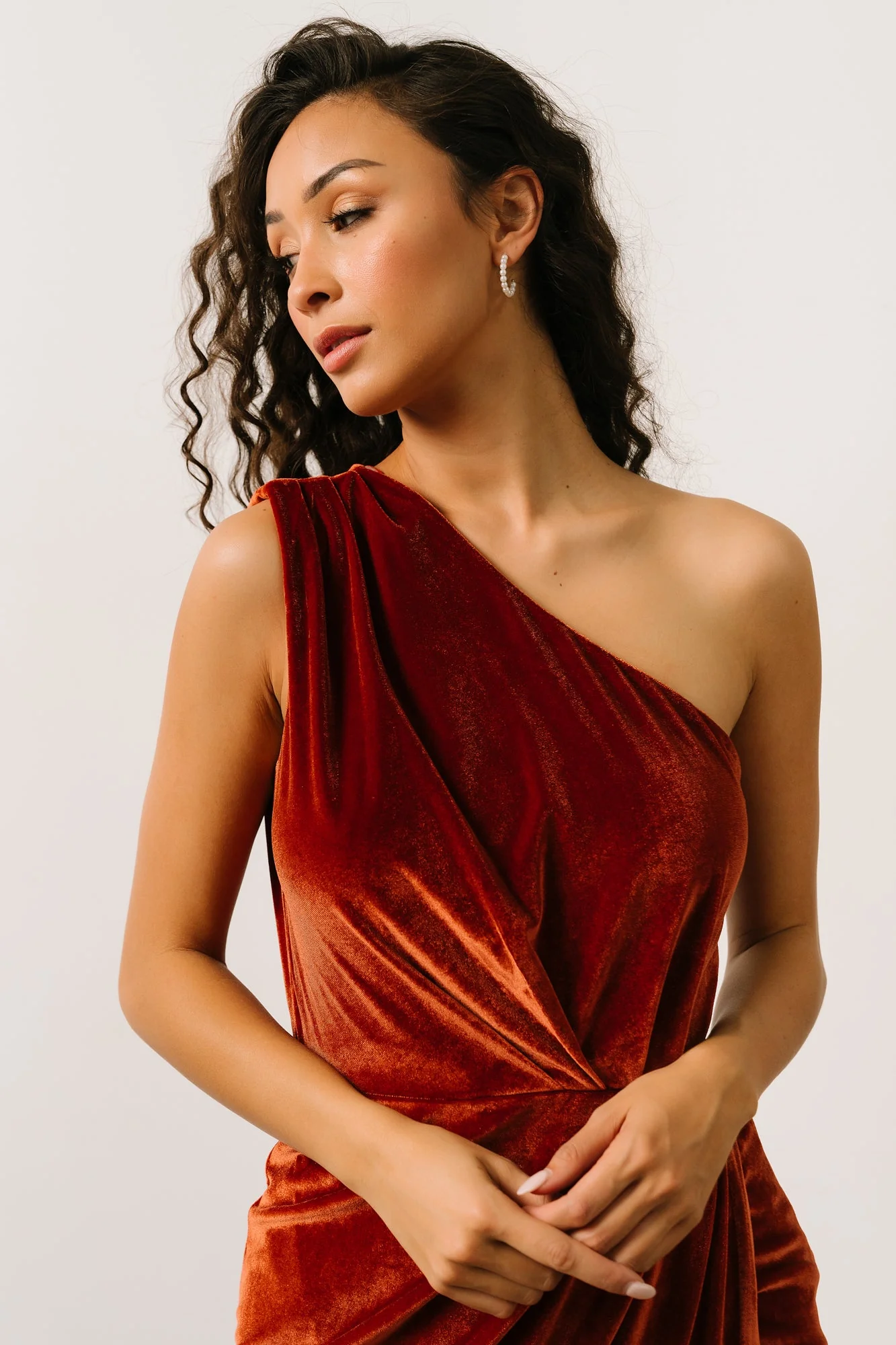 Kourtney Velvet One Shoulder Midi Dress | Rust