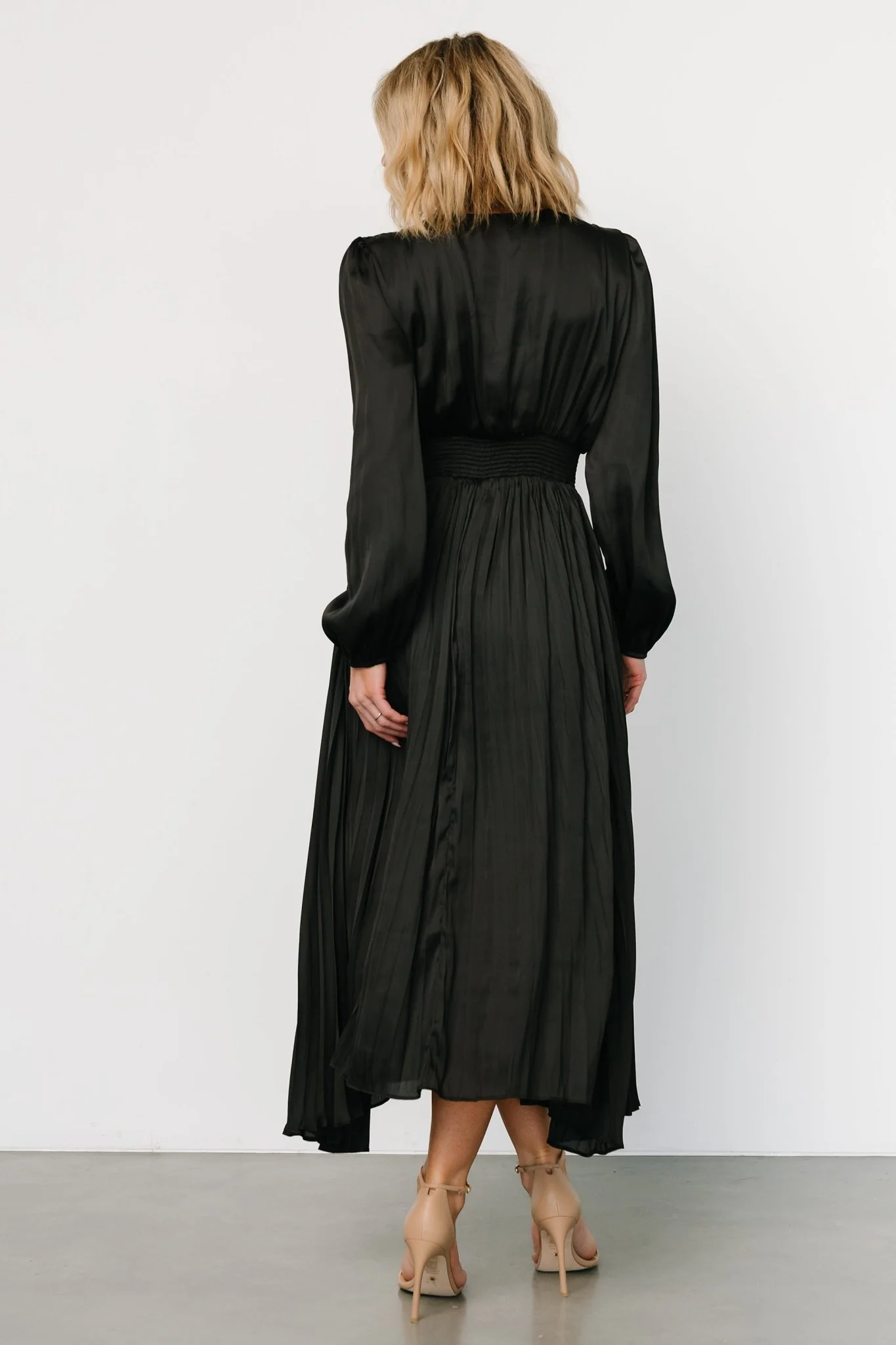 Perla Pleated Midi Dress | Black