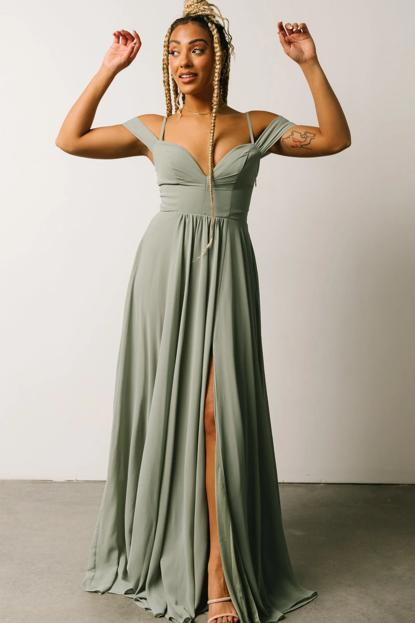 Bianca Lace Maxi Dress | Dusty Sage