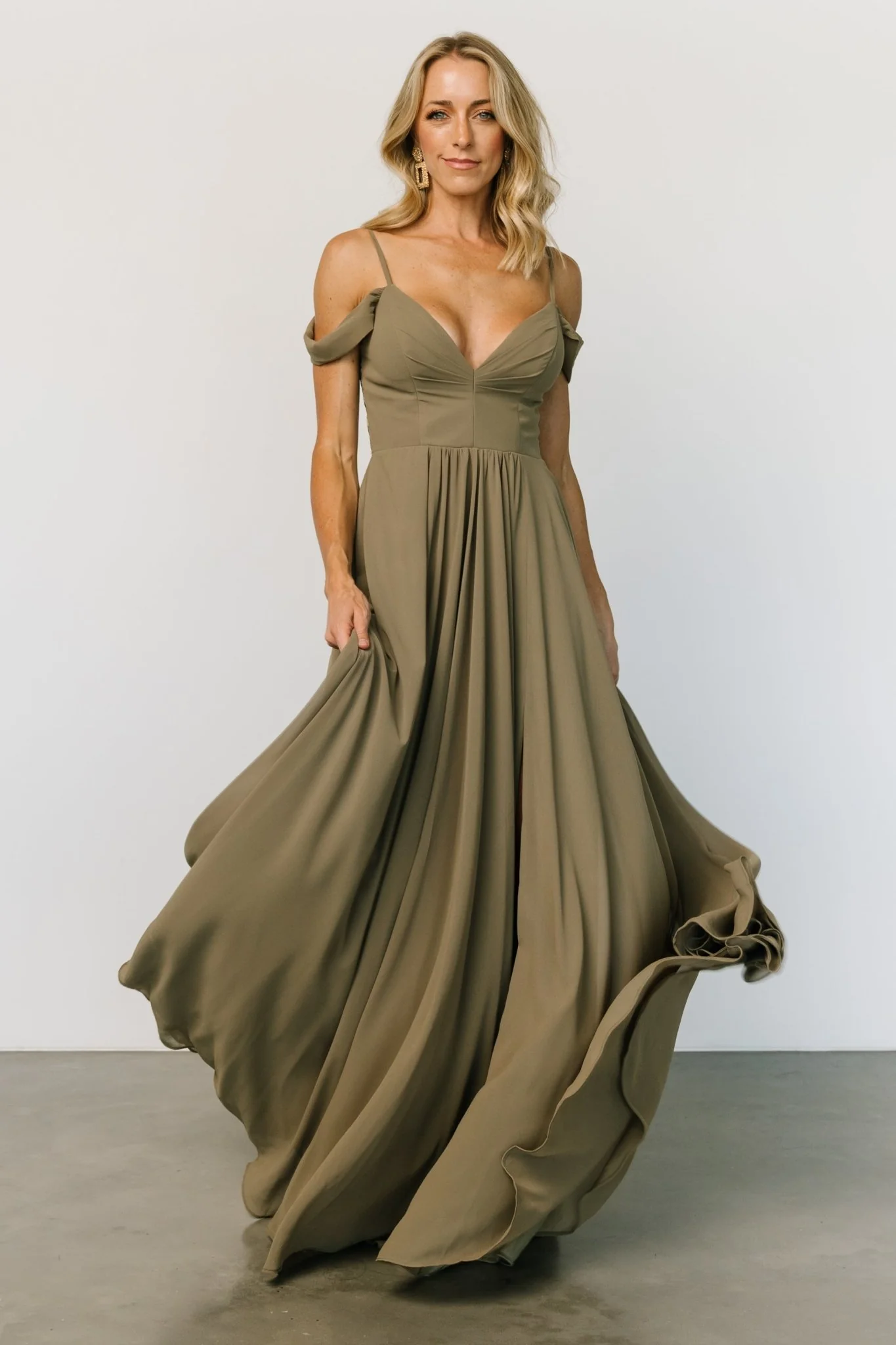 Bianca Lace Maxi Dress | Olive