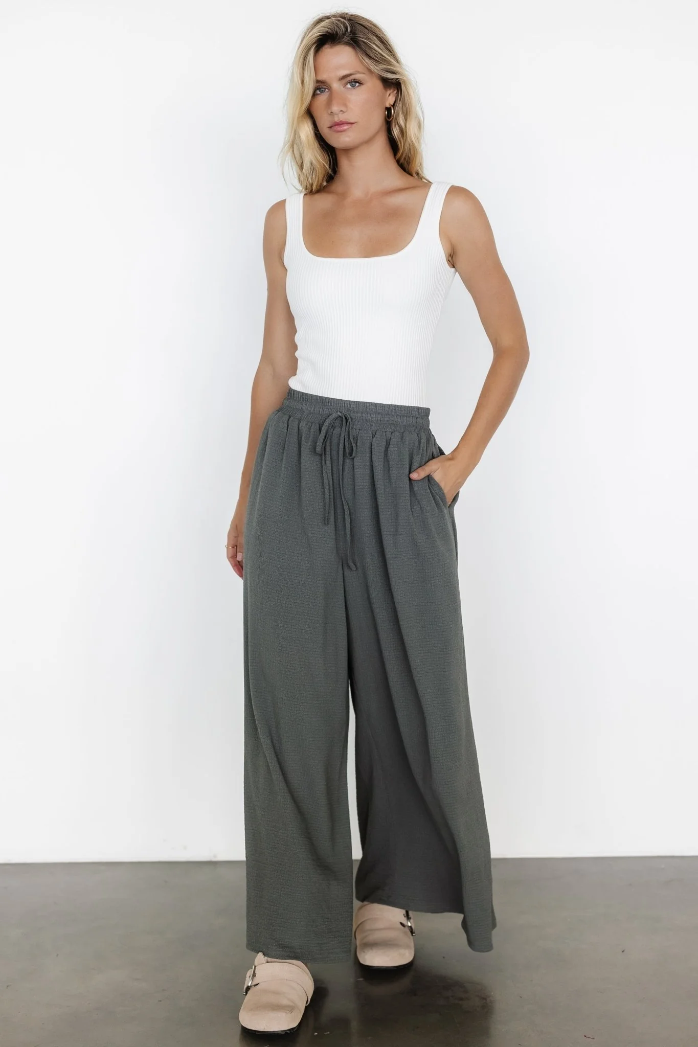 Florence Textured Pants | Olive