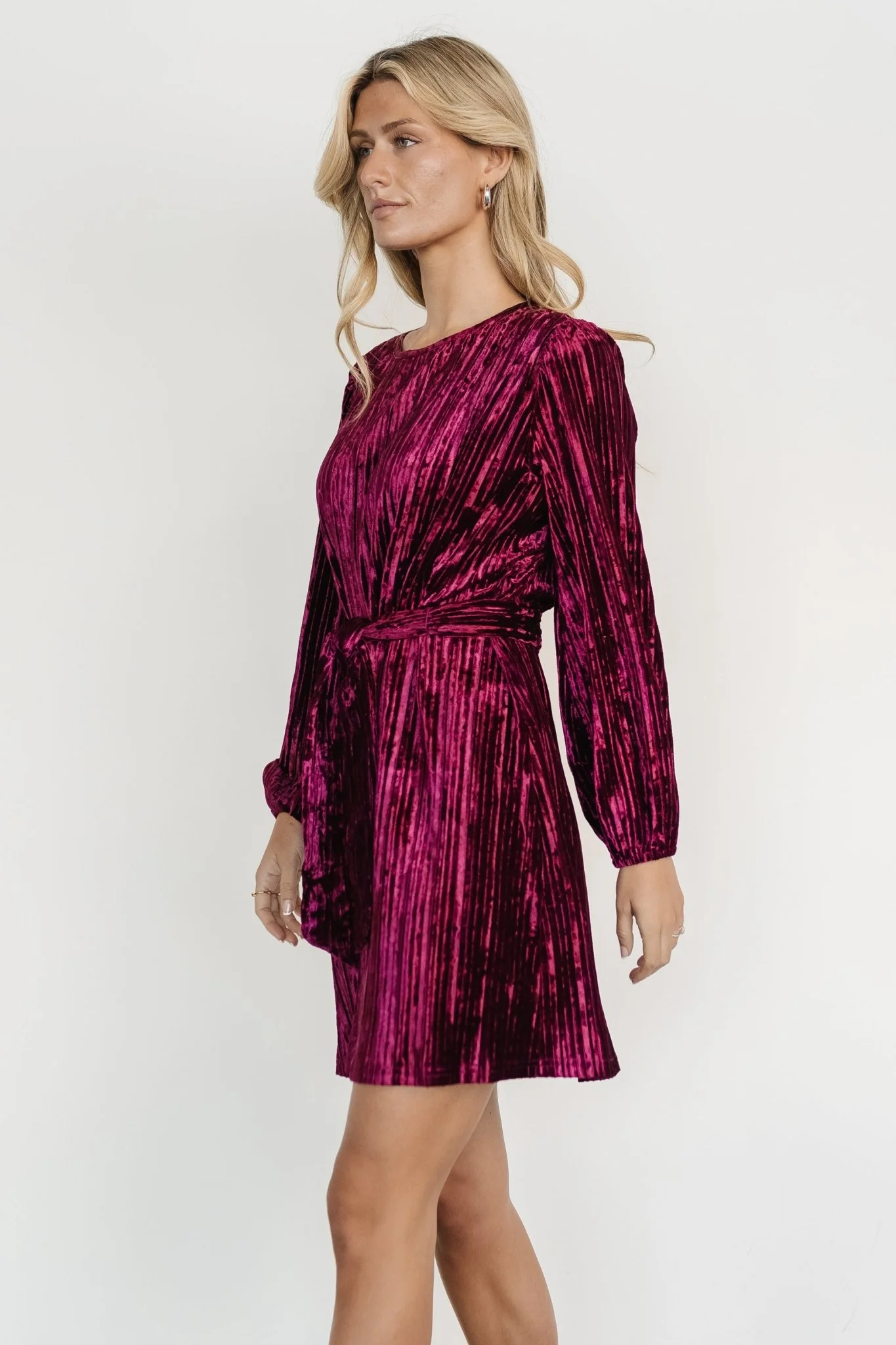 Anastasia Velvet Short Dress | Wine Berry