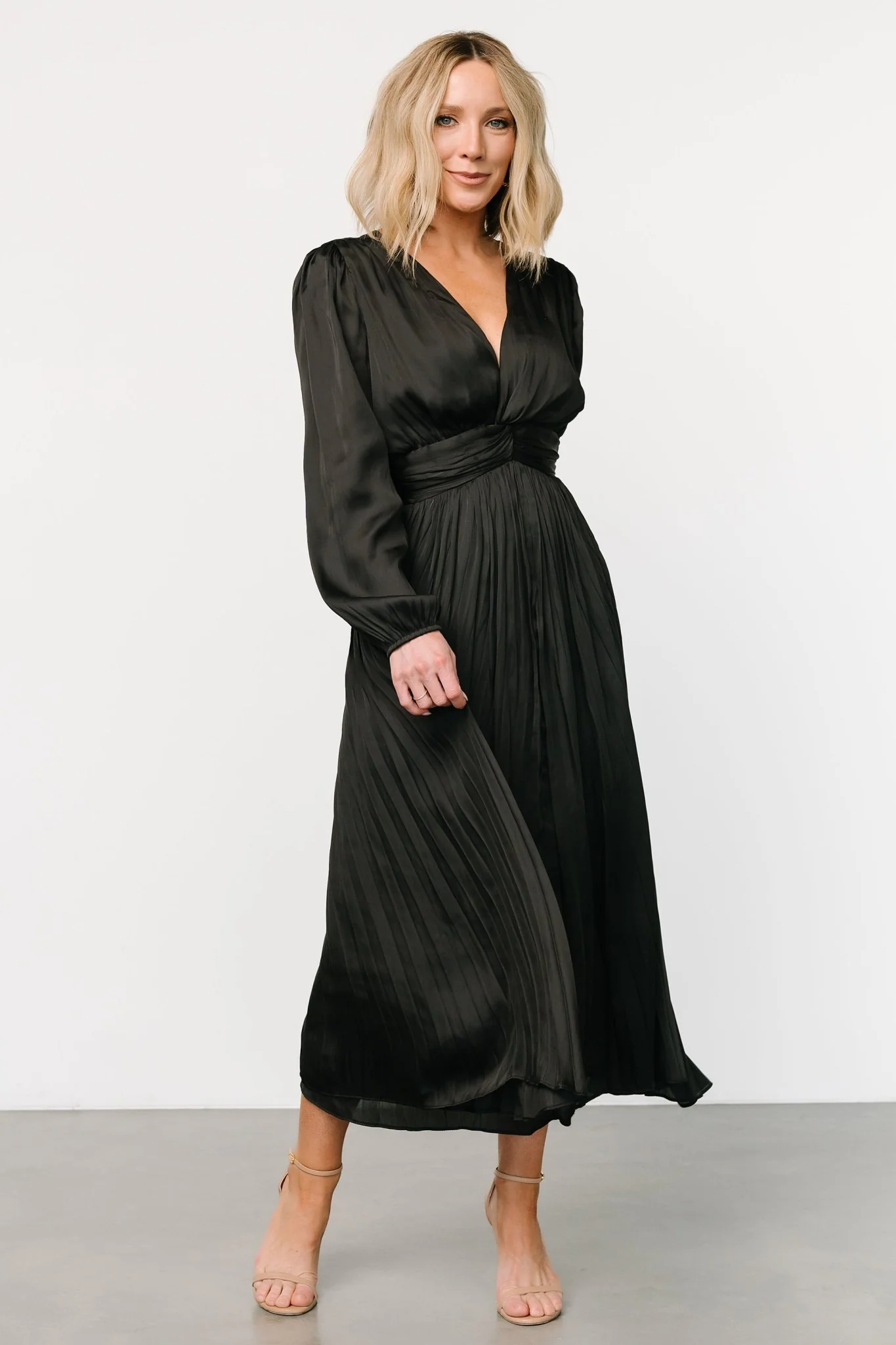 Perla Pleated Midi Dress | Black
