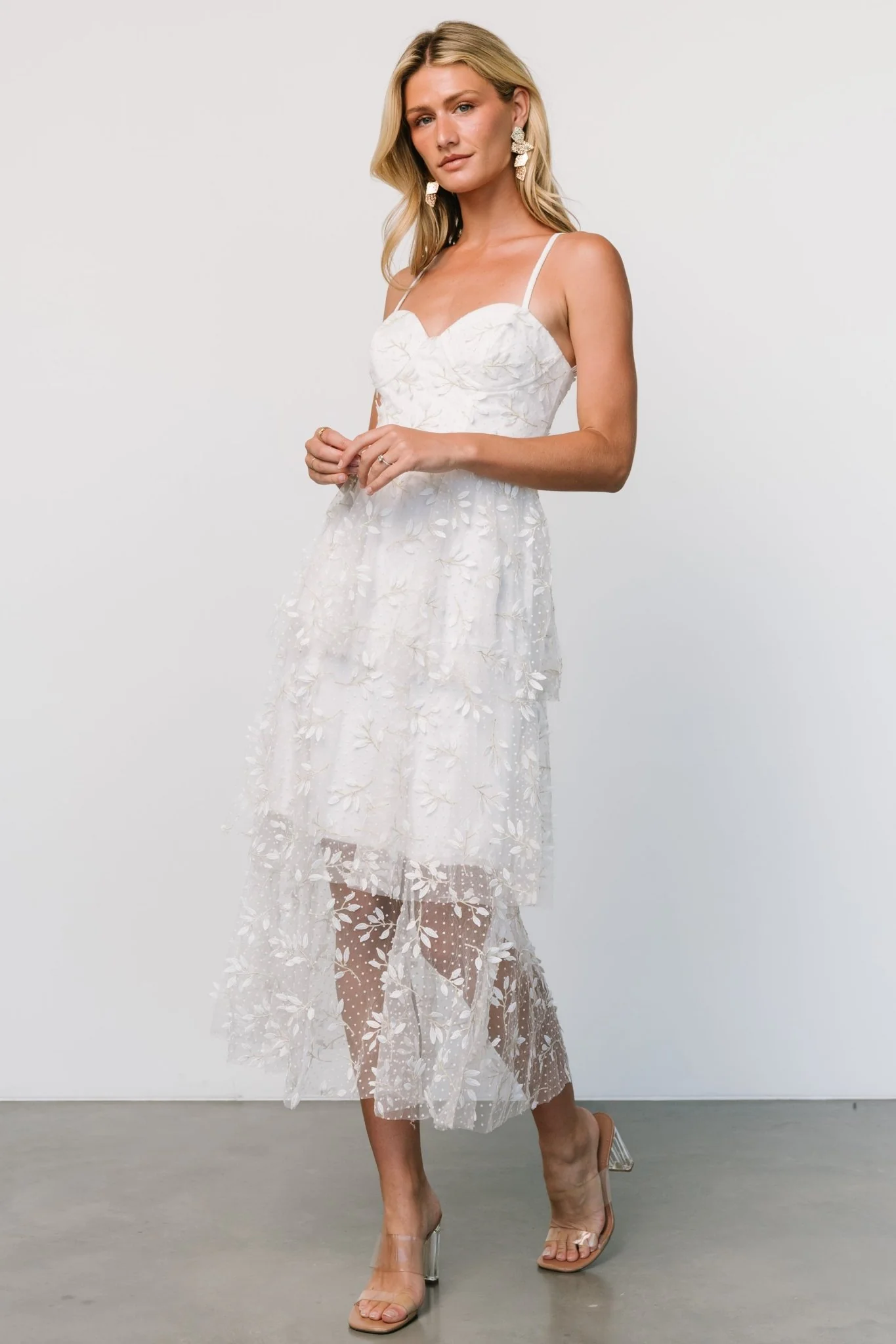 Anavi Tiered Midi Dress | White + Gold