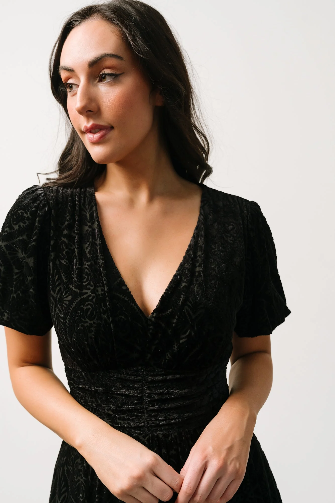 Leslie Velvet Maxi Dress | Black